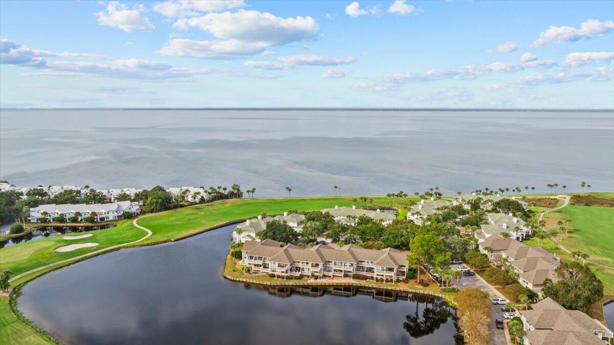 HARBOUR POINTE - Residential Lease