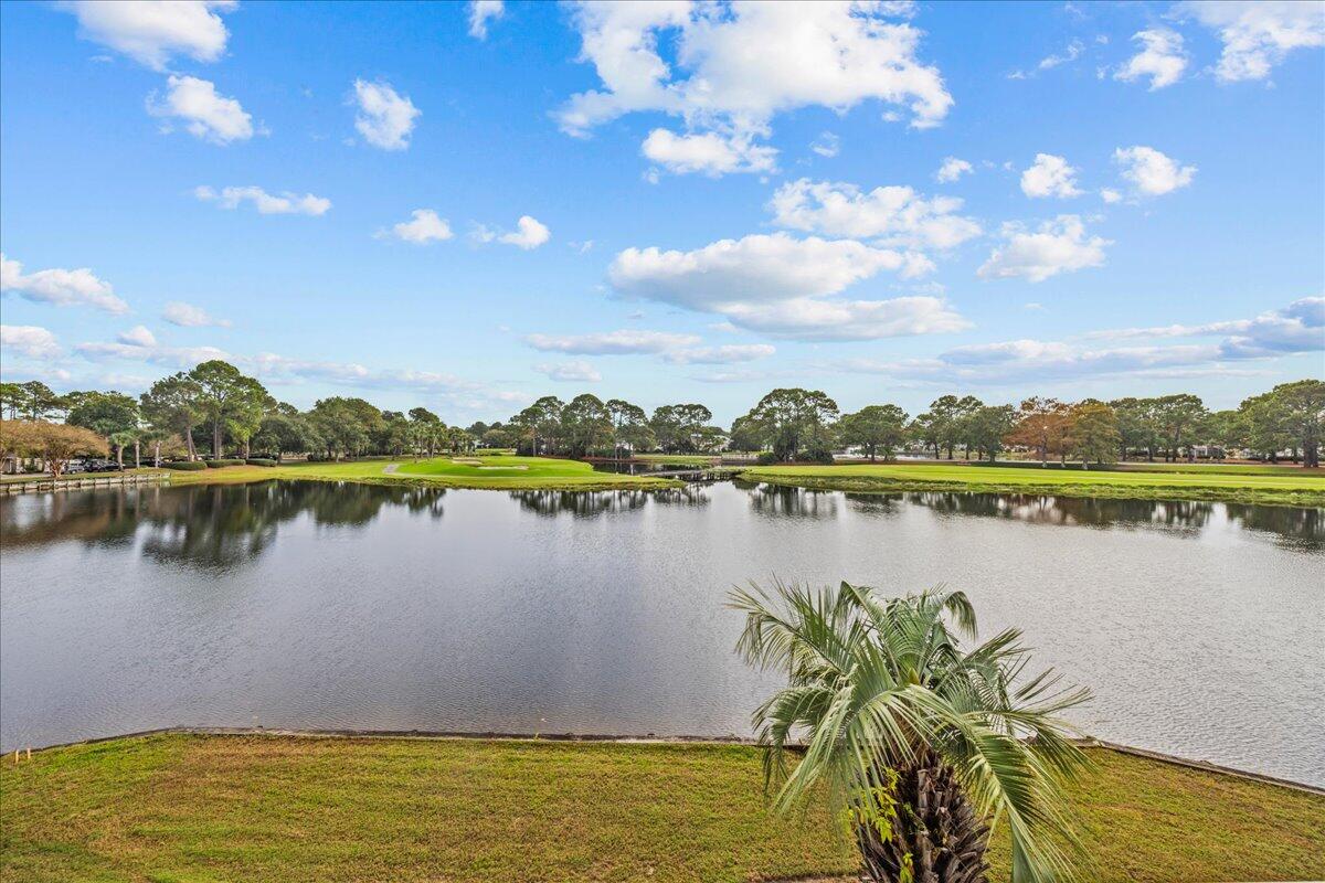 HARBOUR POINTE - Residential Lease