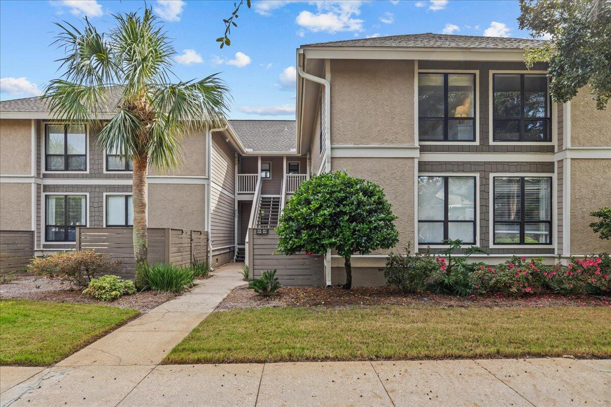 HARBOUR POINTE - Residential Lease