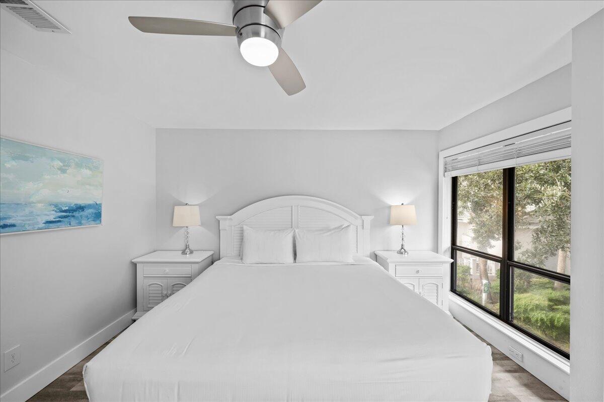 HARBOUR POINTE - Residential Lease