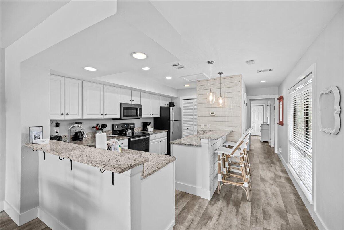 HARBOUR POINTE - Residential Lease