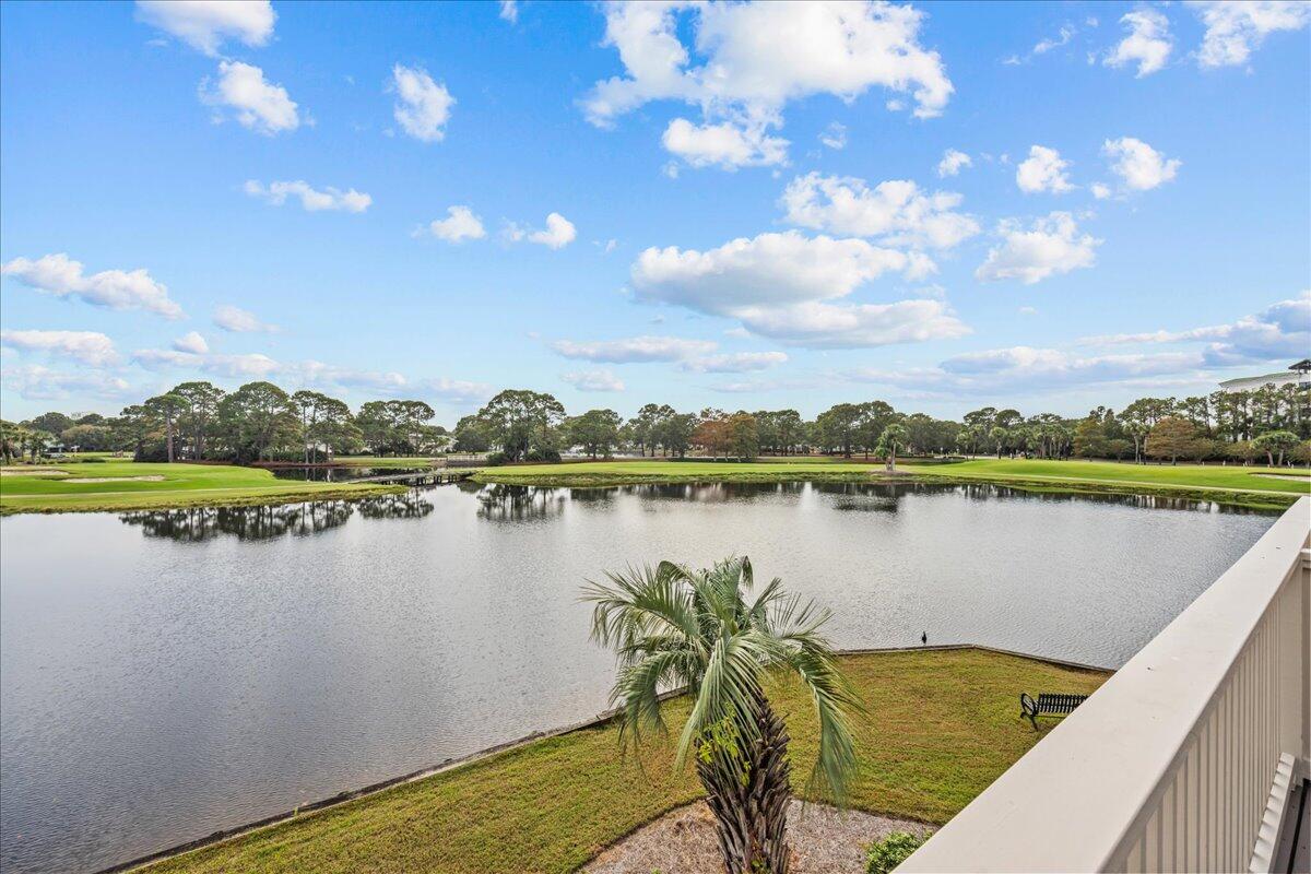 HARBOUR POINTE - Residential Lease