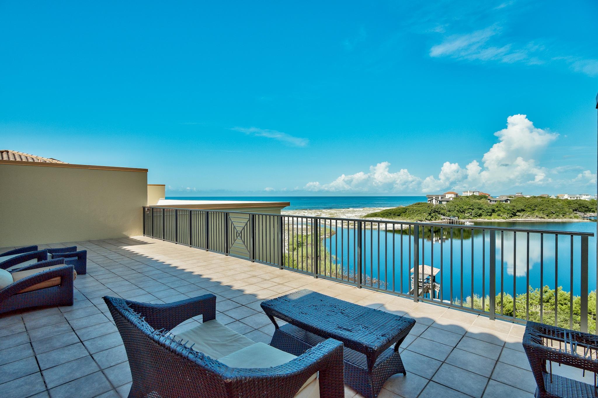 SANCTUARY BY THE SEA - Residential