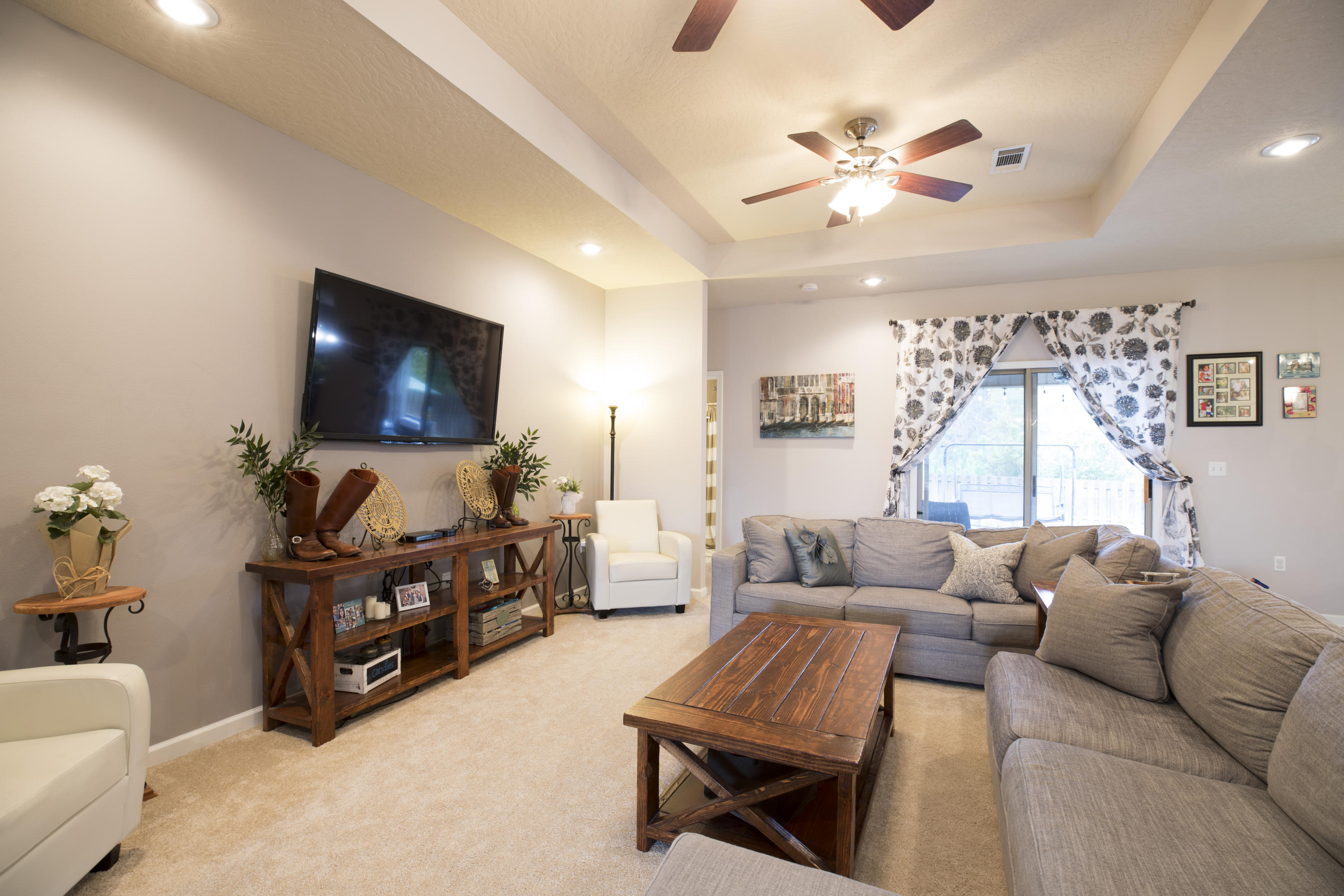 KAITLYNS PRESERVE - Residential