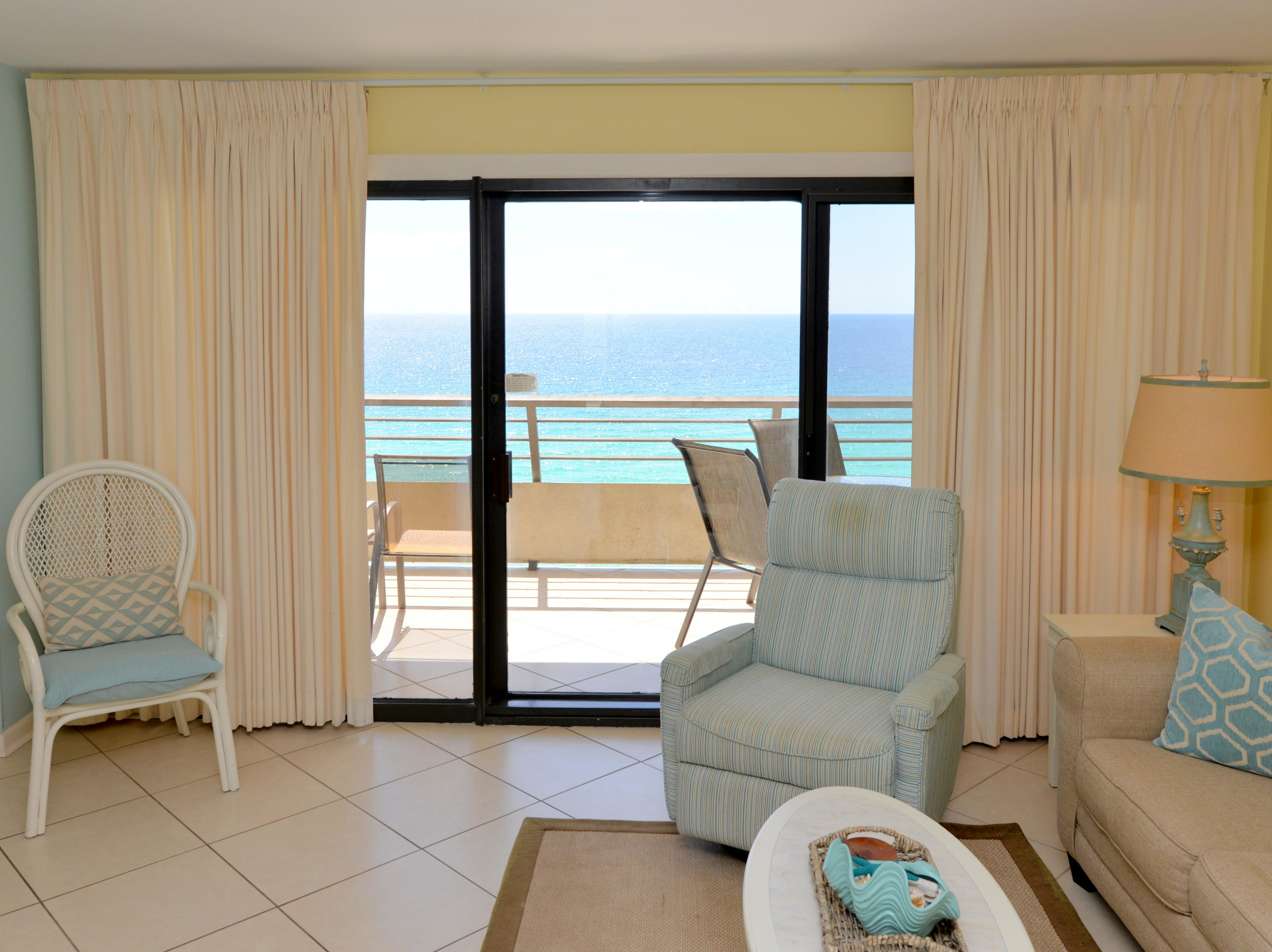 EMERALD TOWERS CONDO - Residential