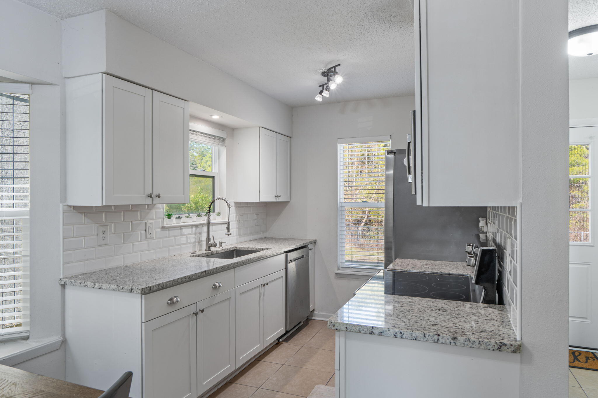 KELLY HILL ESTATES - Residential