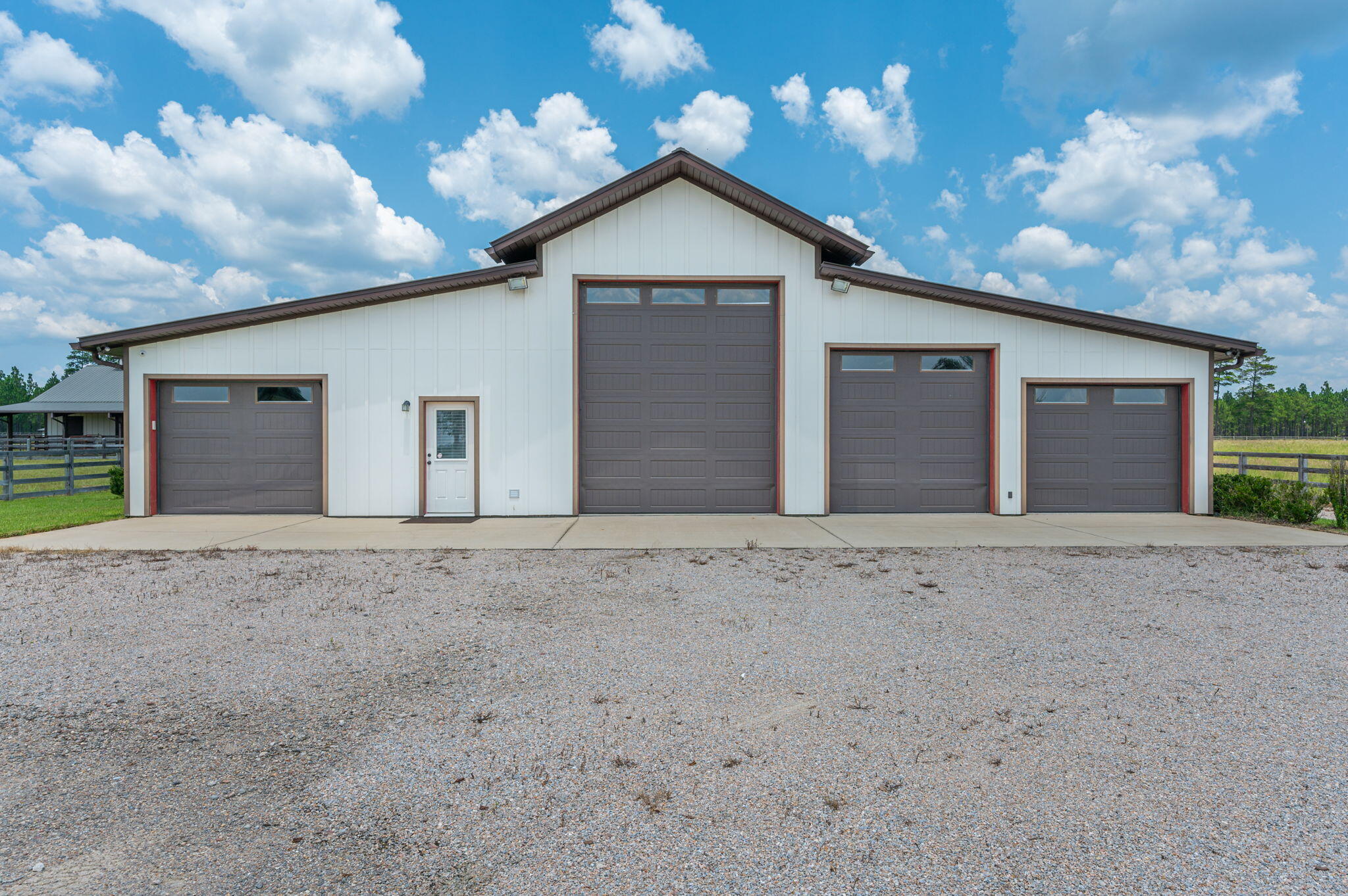 STABLES AT SANDY PINE - Farm