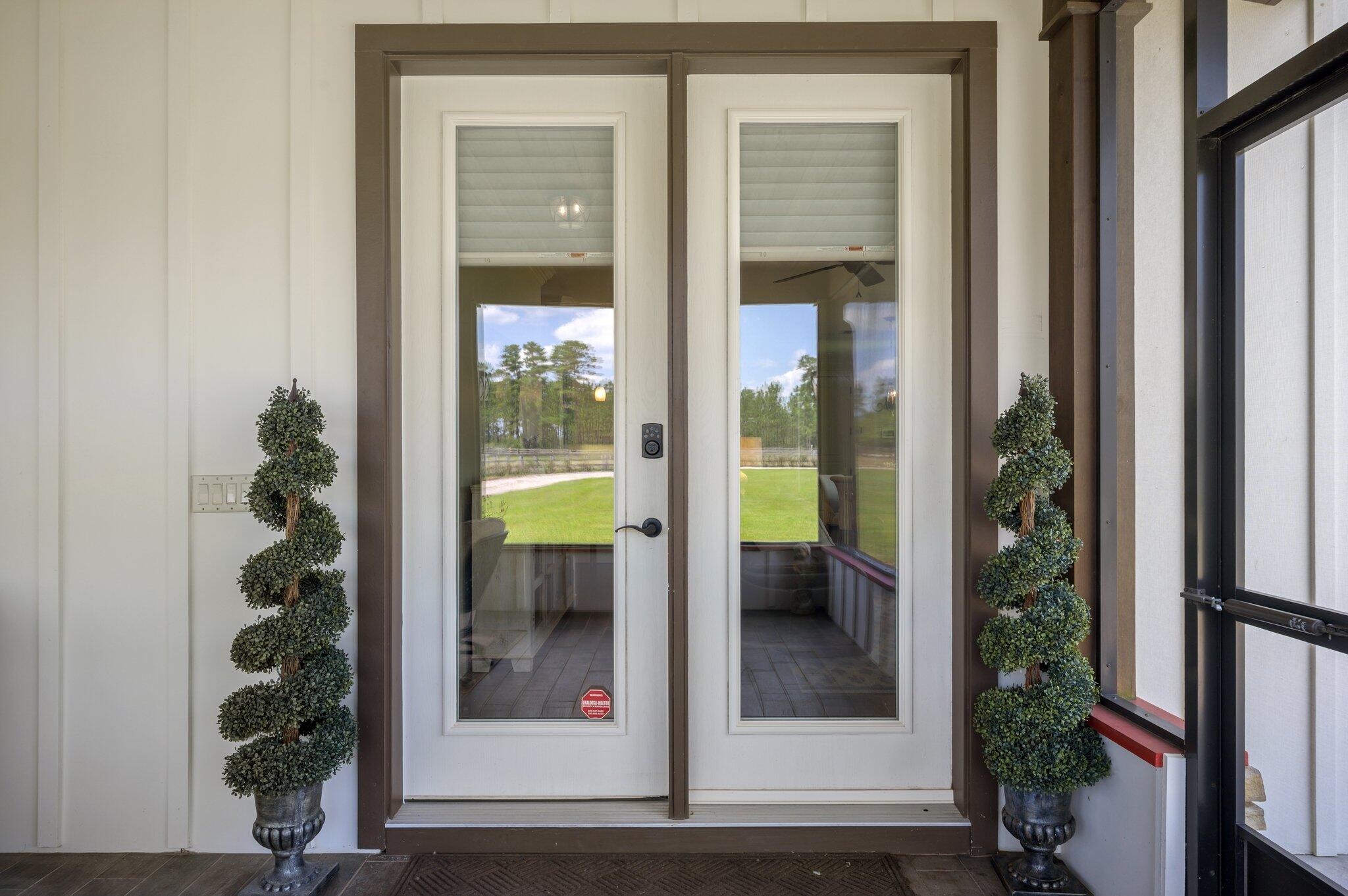 STABLES AT SANDY PINE - Farm