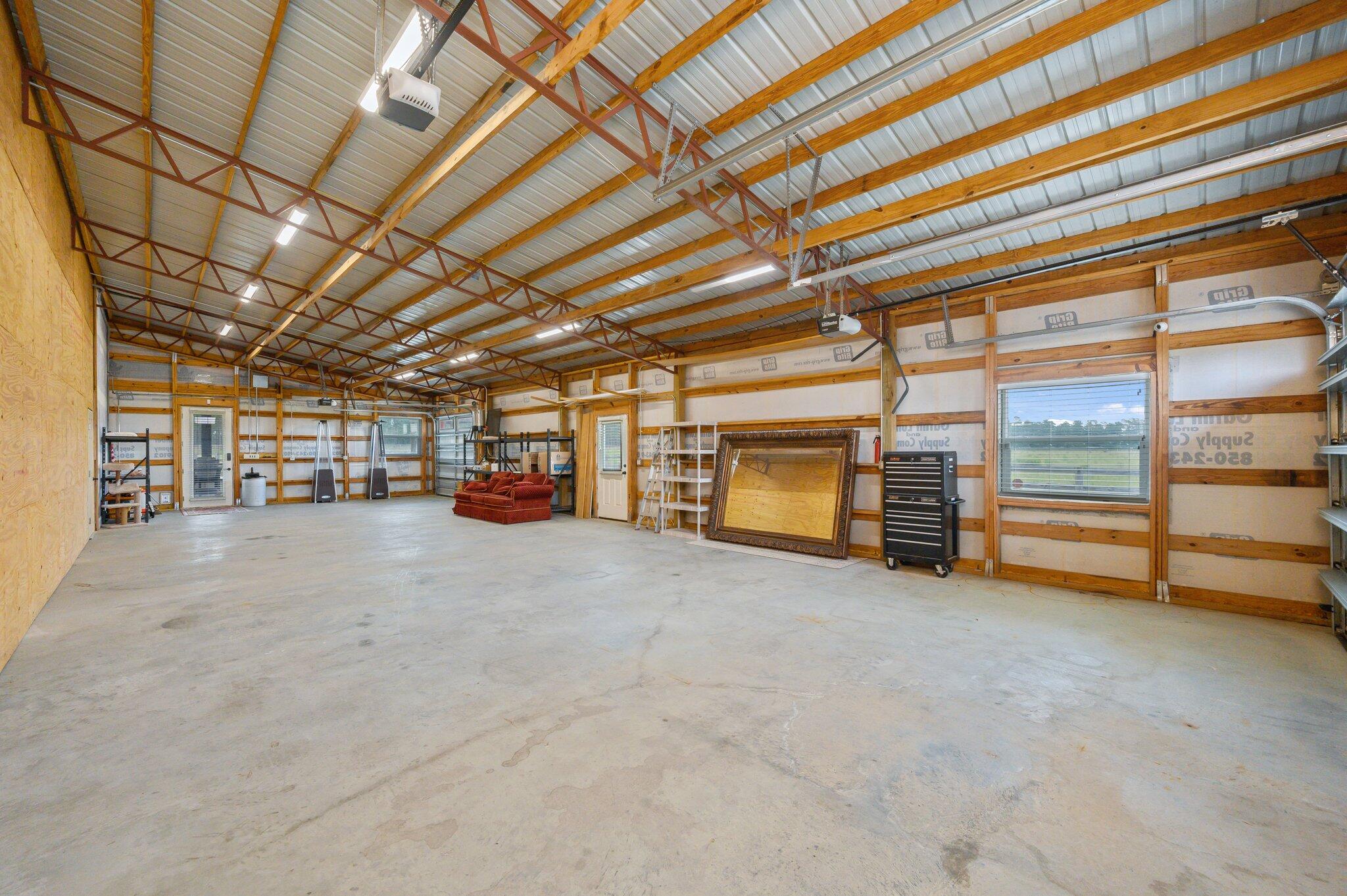 STABLES AT SANDY PINE - Farm