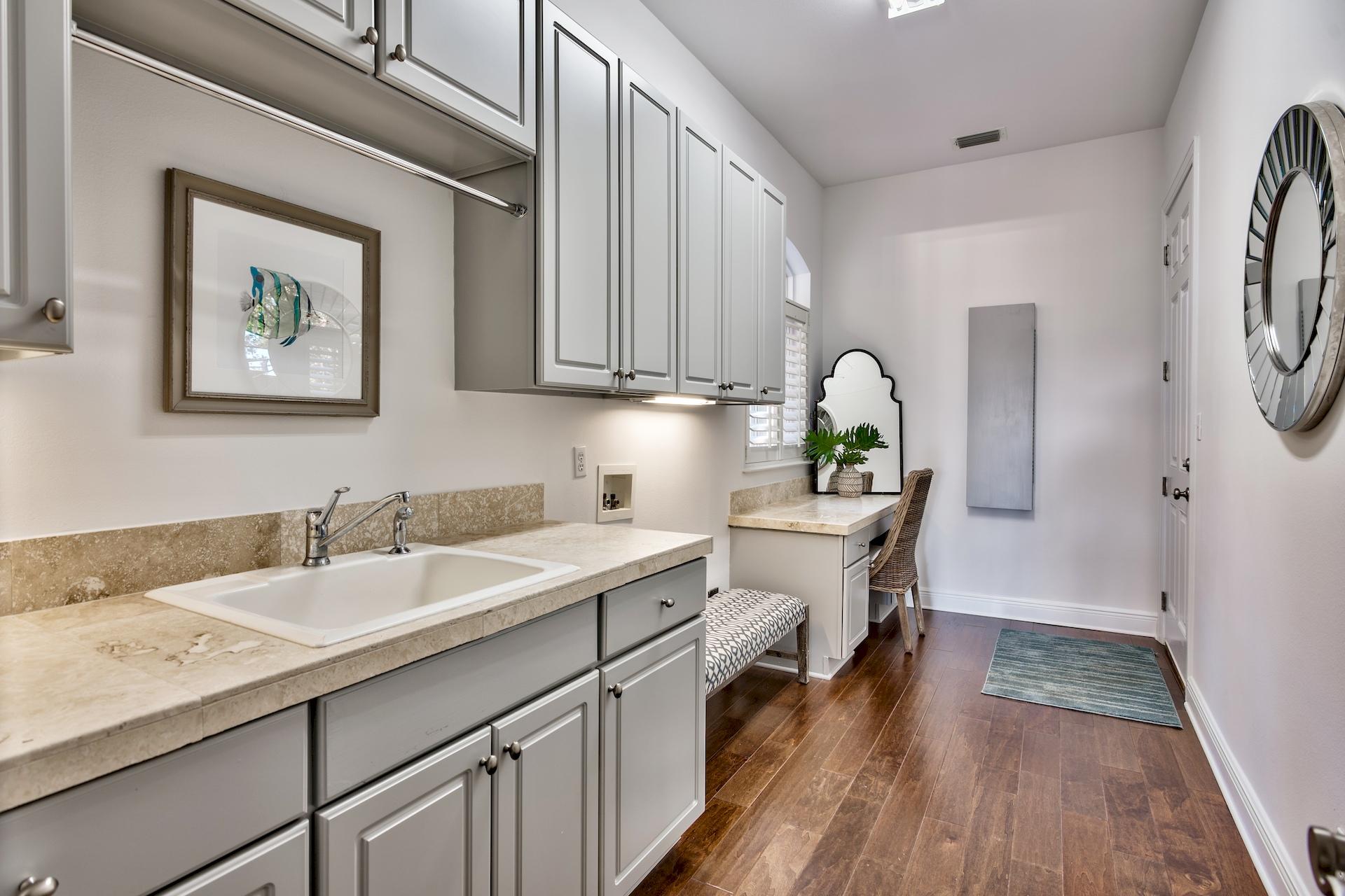 ISLAND GREEN - Residential