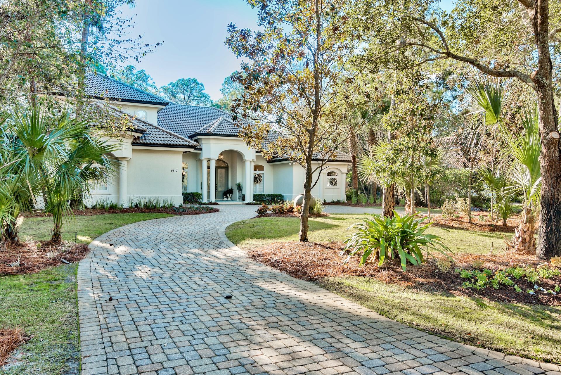 ISLAND GREEN - Residential