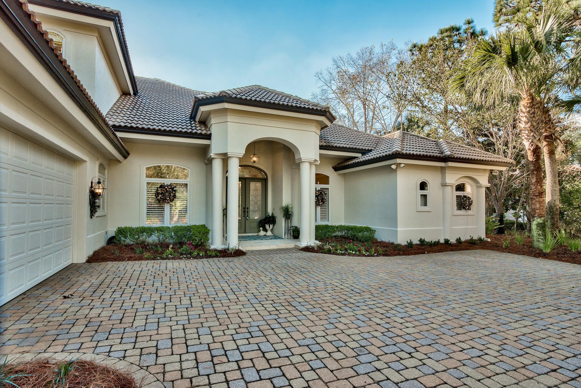 ISLAND GREEN - Residential