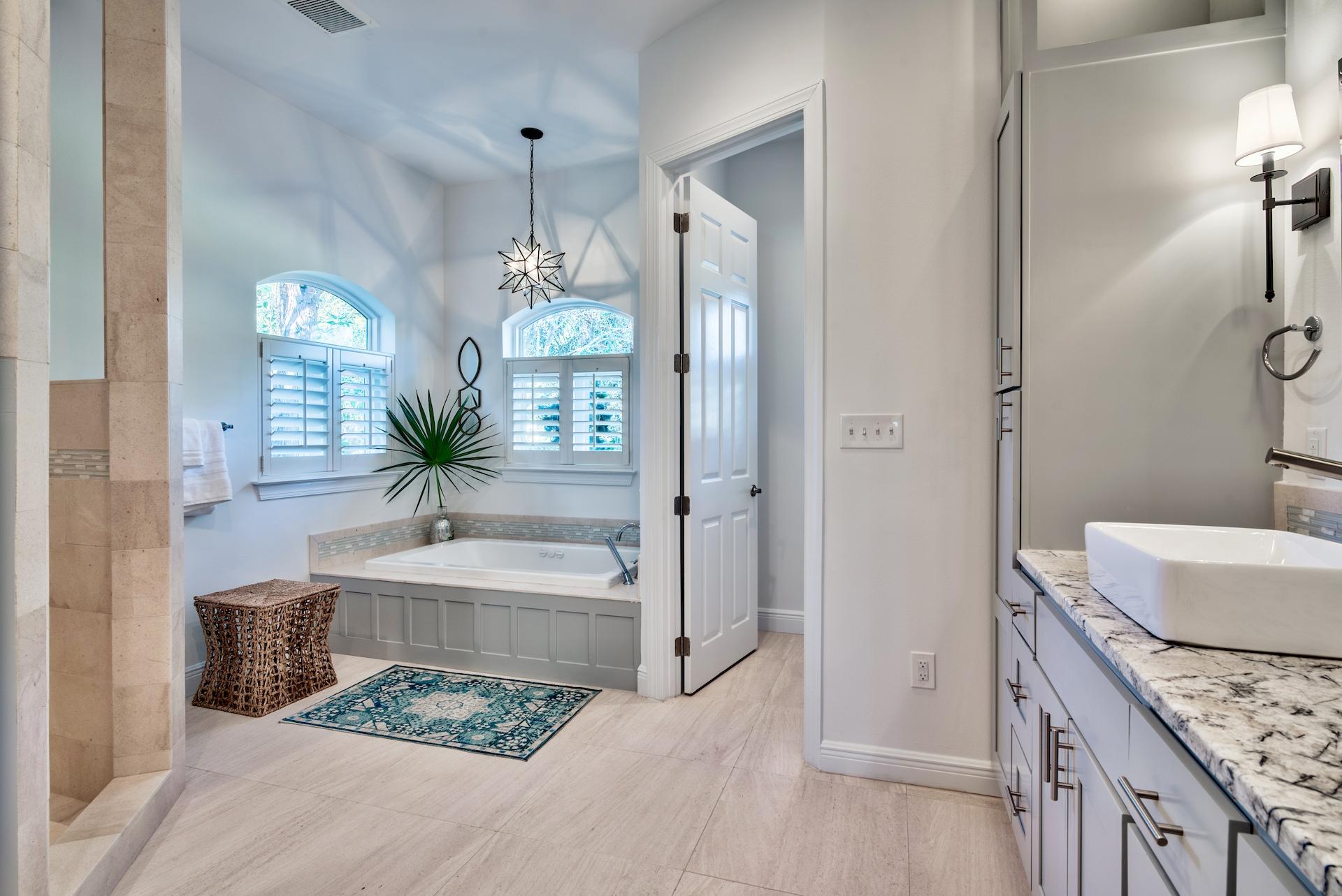 ISLAND GREEN - Residential