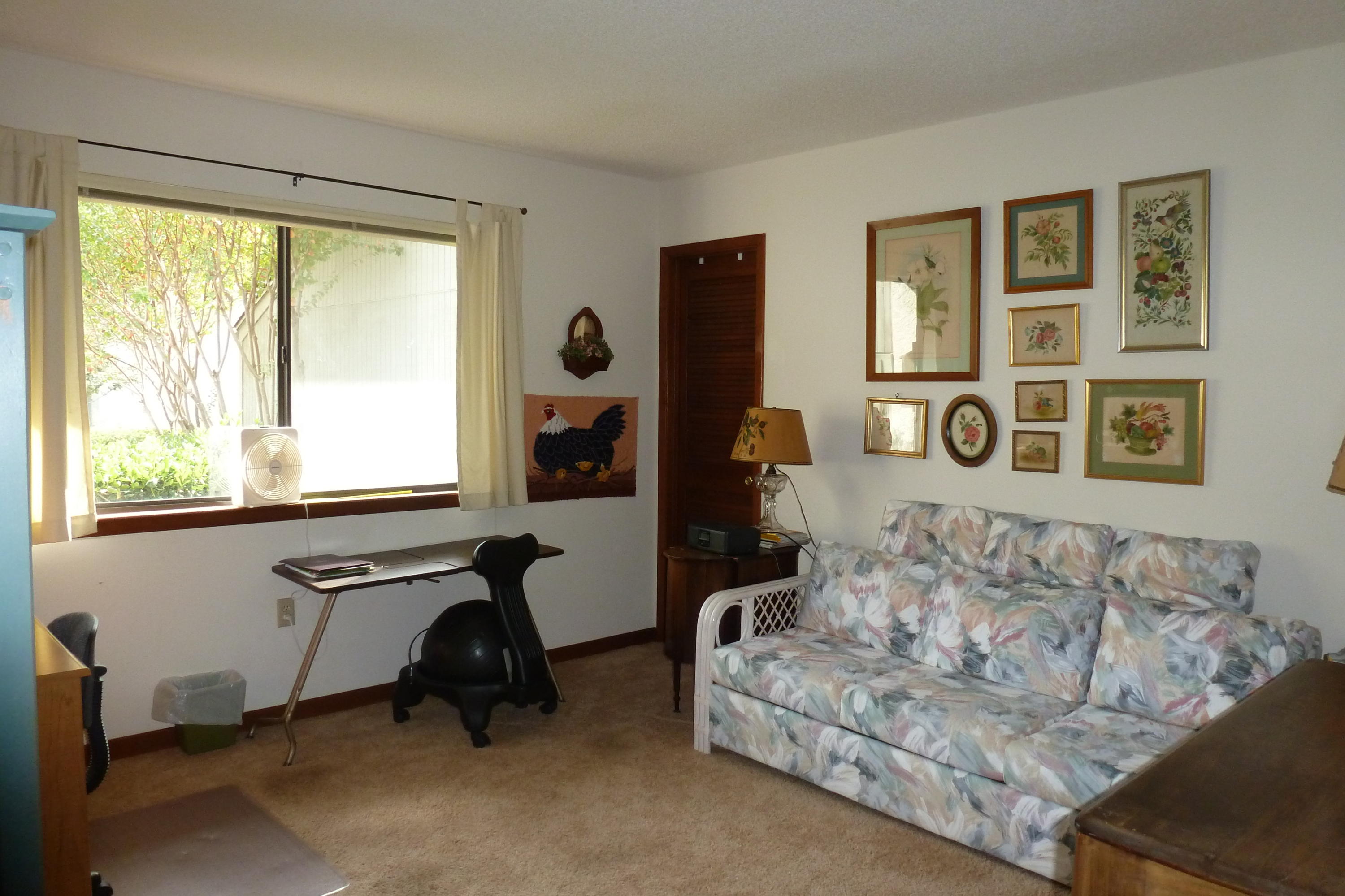 ROYAL OAK VILLAGE - Residential