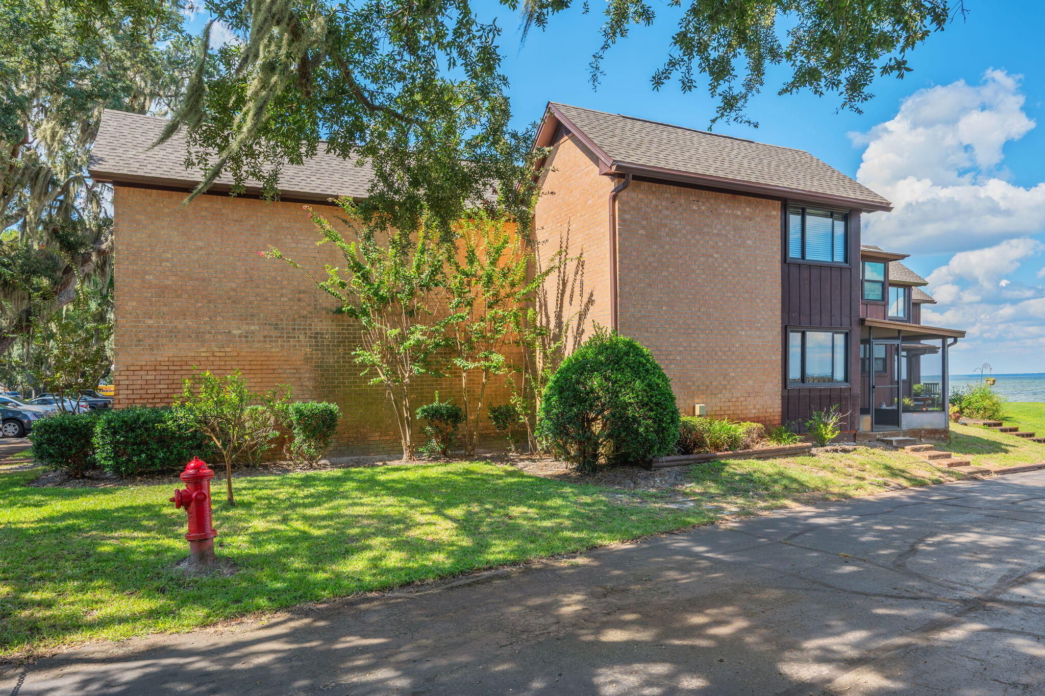 MOSSEY COVE T/H - Residential