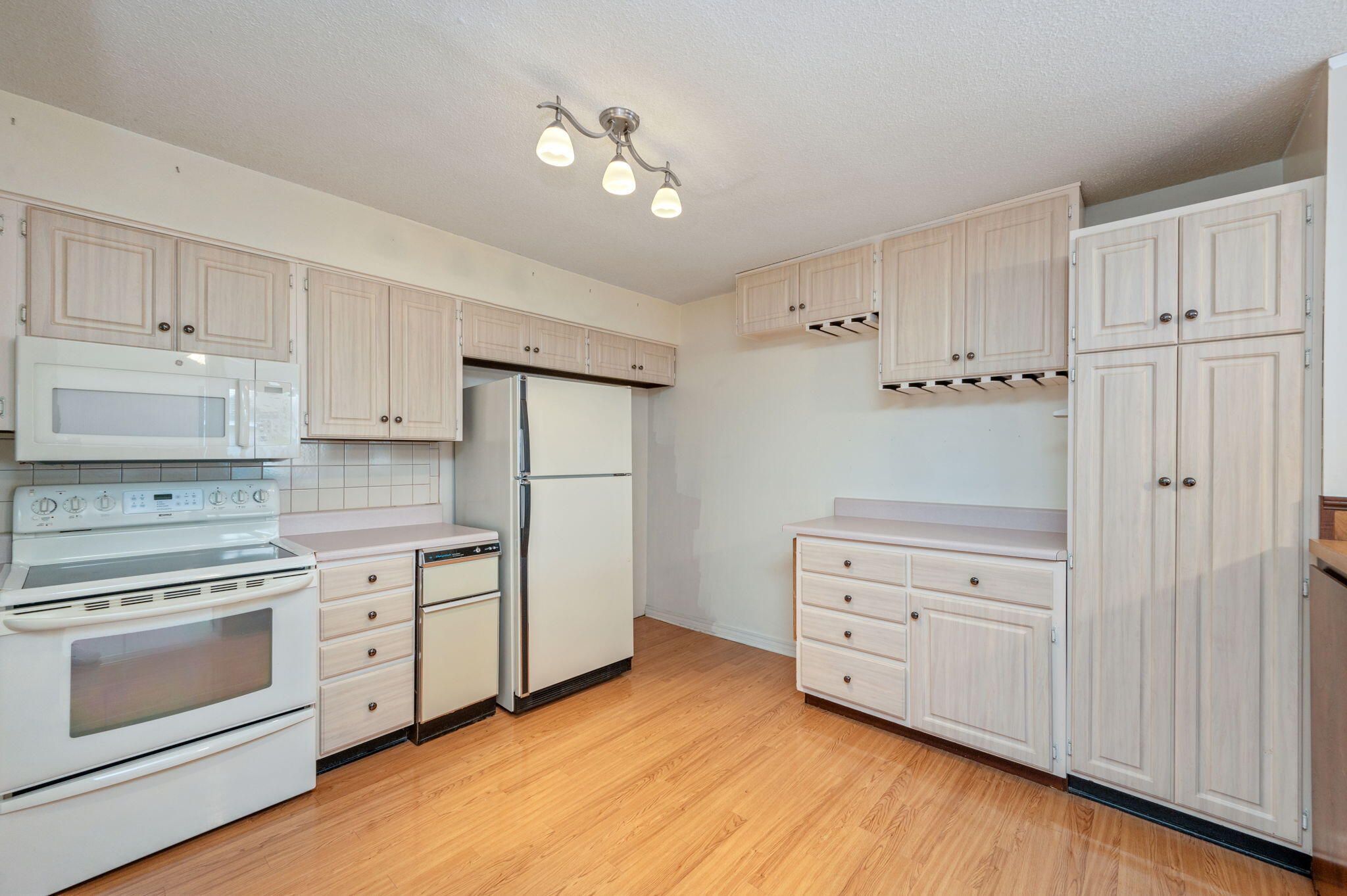 MOSSEY COVE T/H - Residential