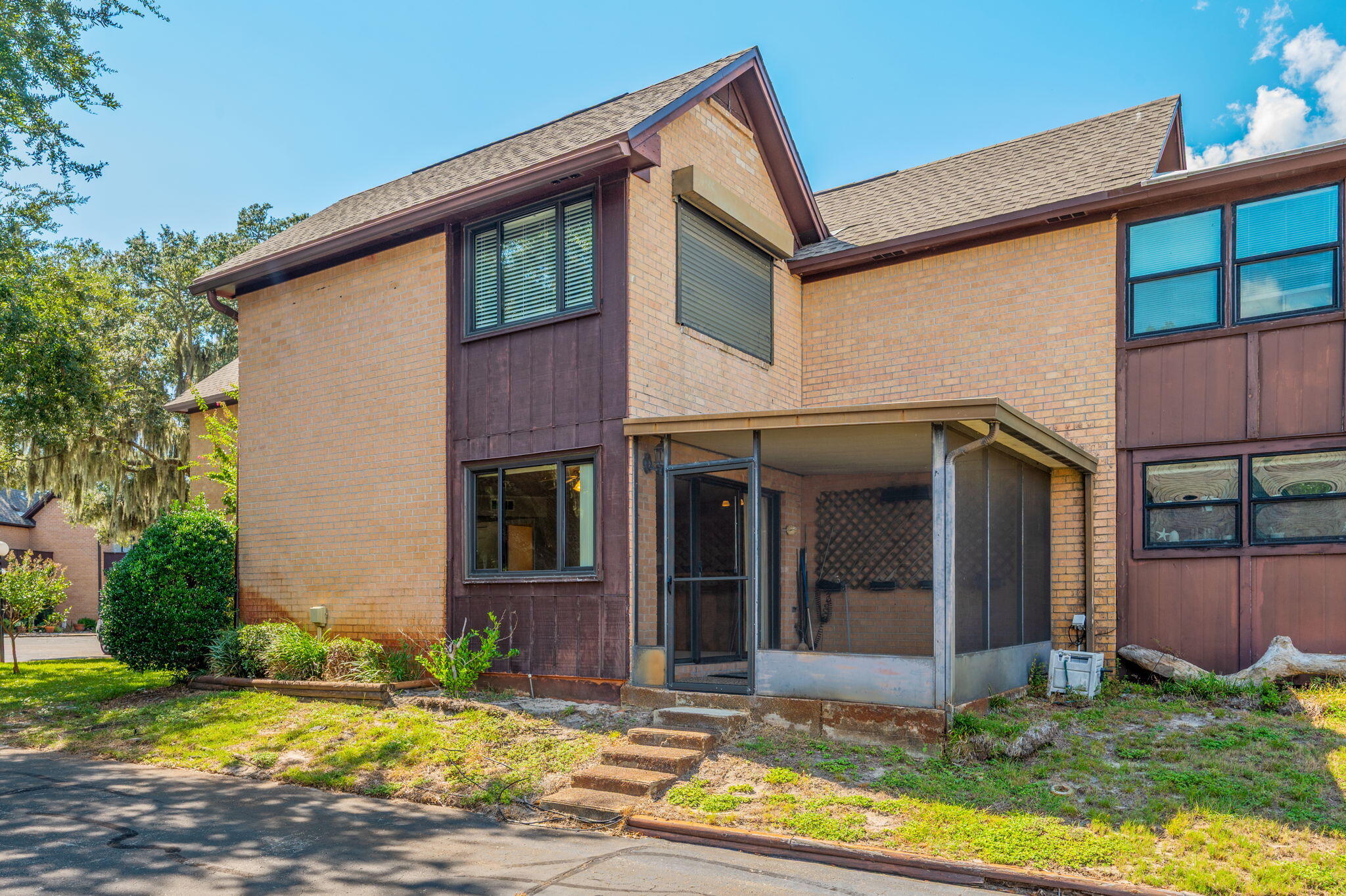 MOSSEY COVE T/H - Residential