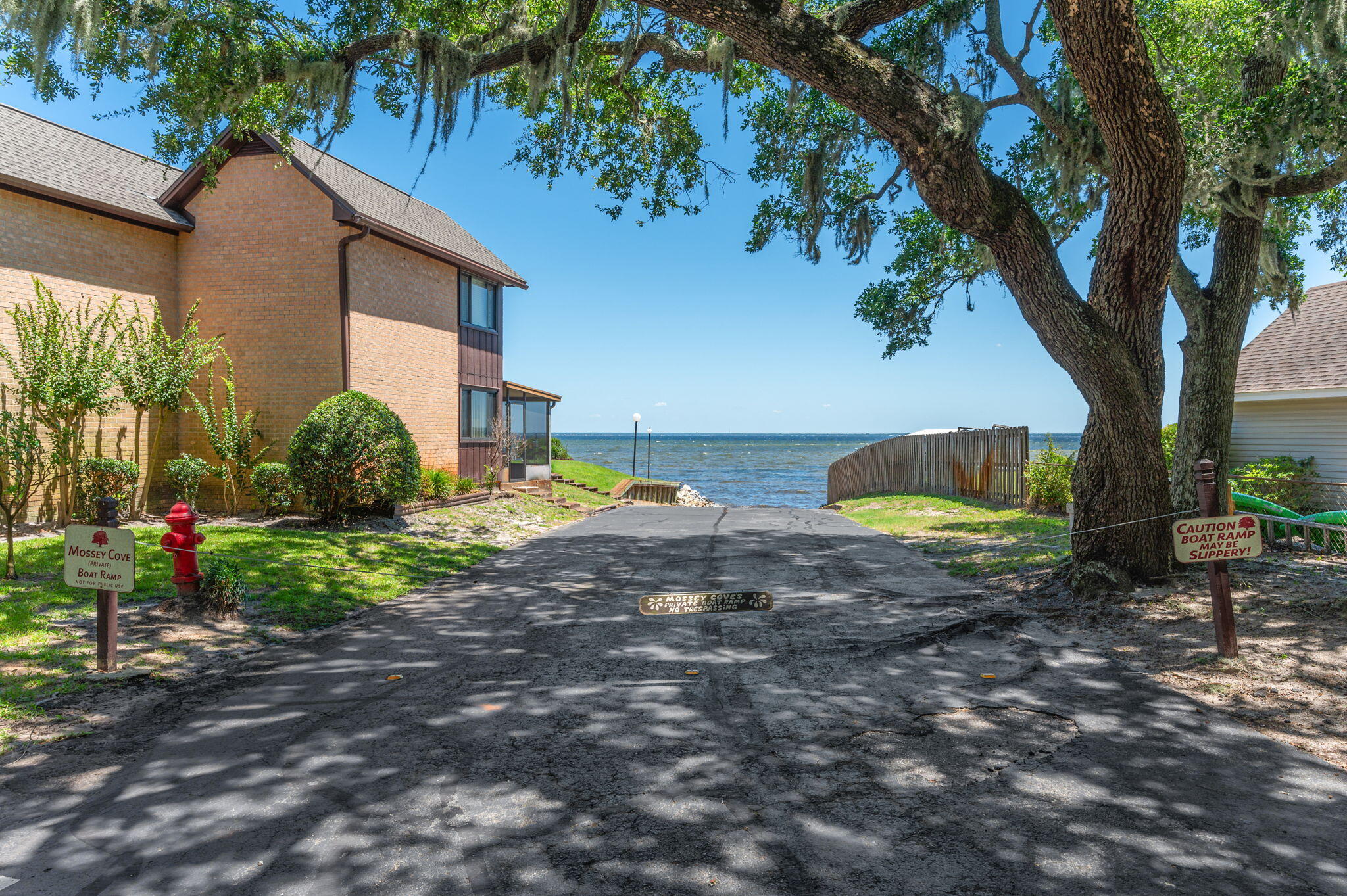 MOSSEY COVE T/H - Residential