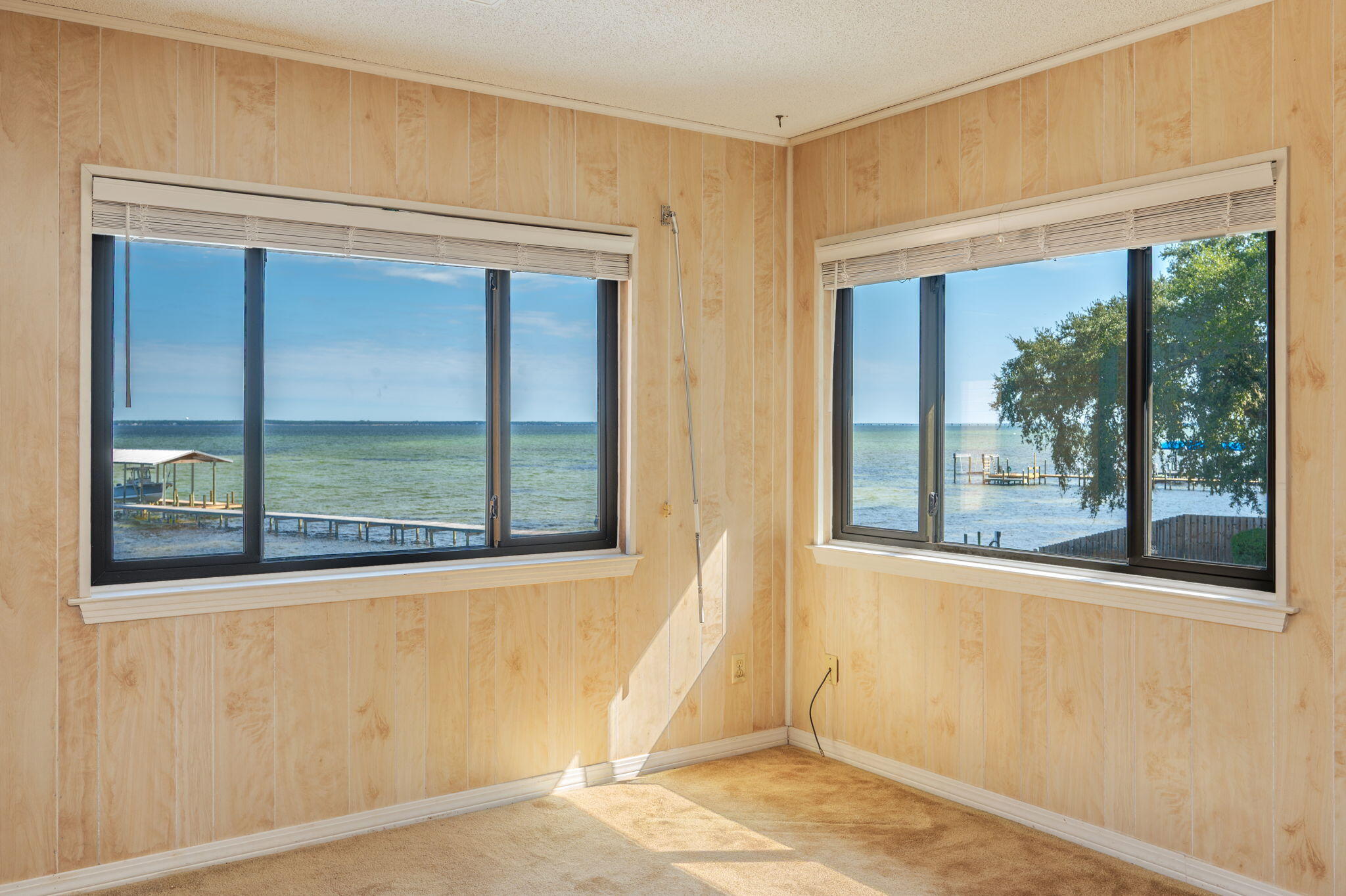 MOSSEY COVE T/H - Residential