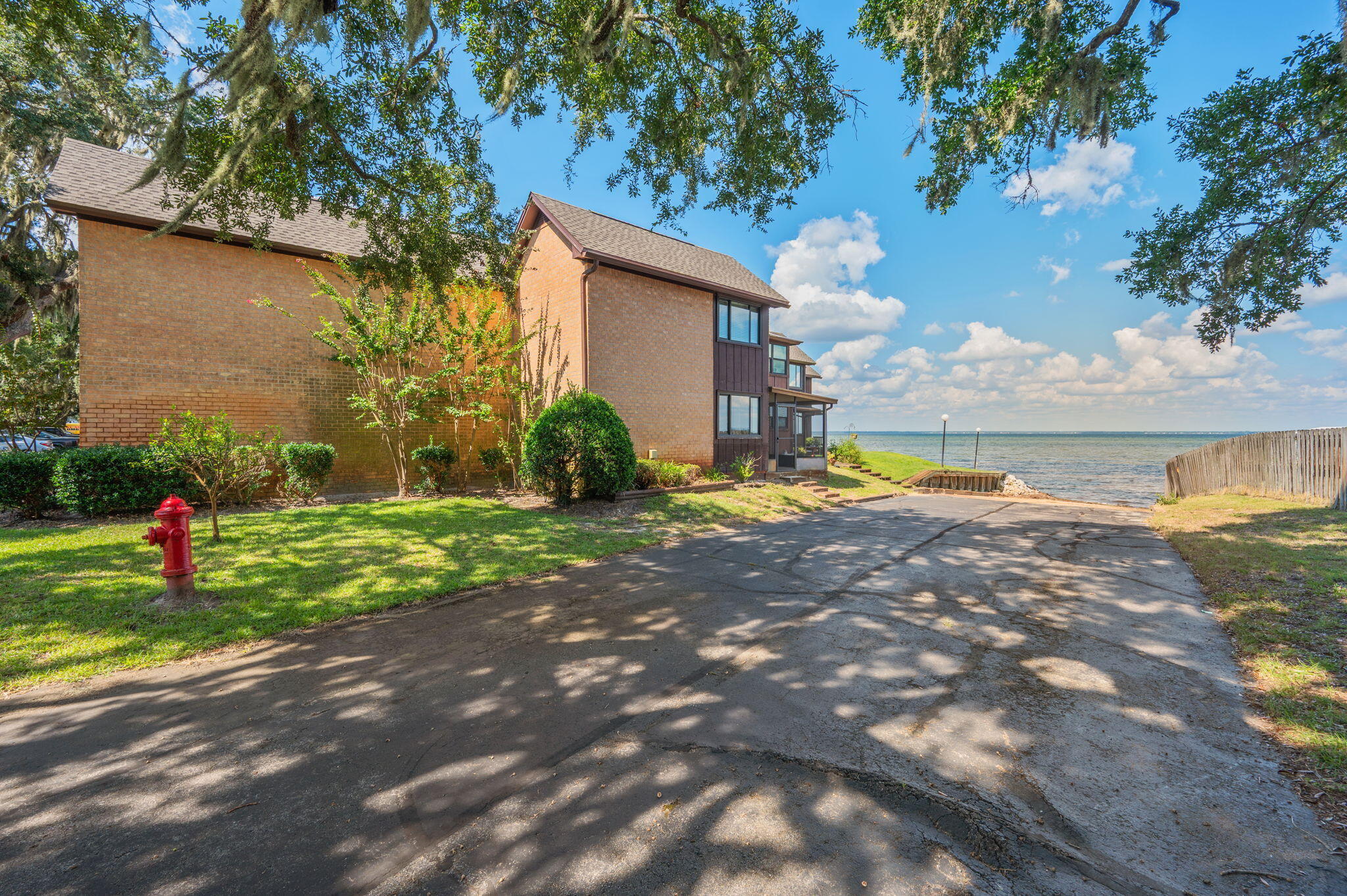 MOSSEY COVE T/H - Residential