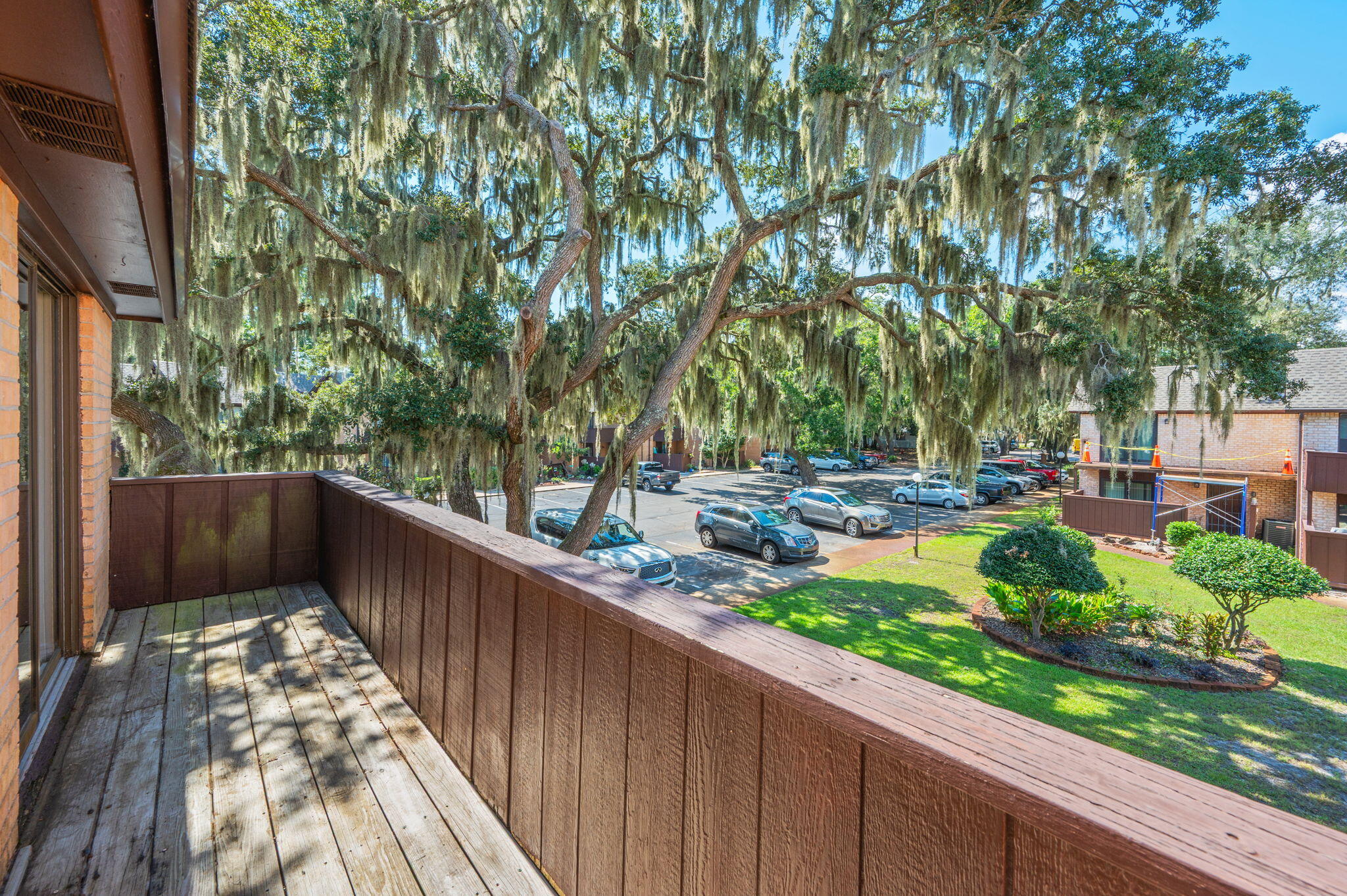 MOSSEY COVE T/H - Residential