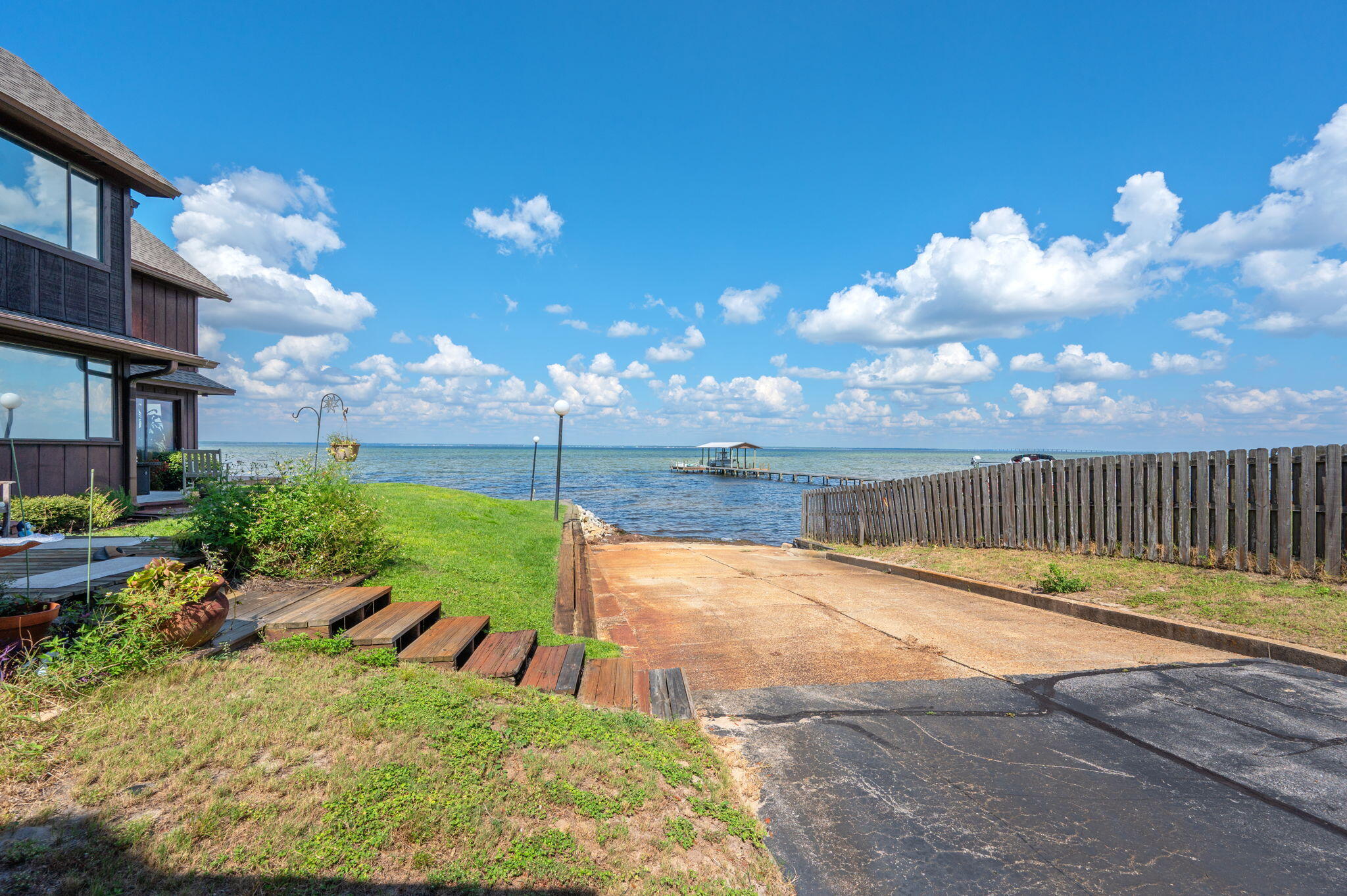 MOSSEY COVE T/H - Residential