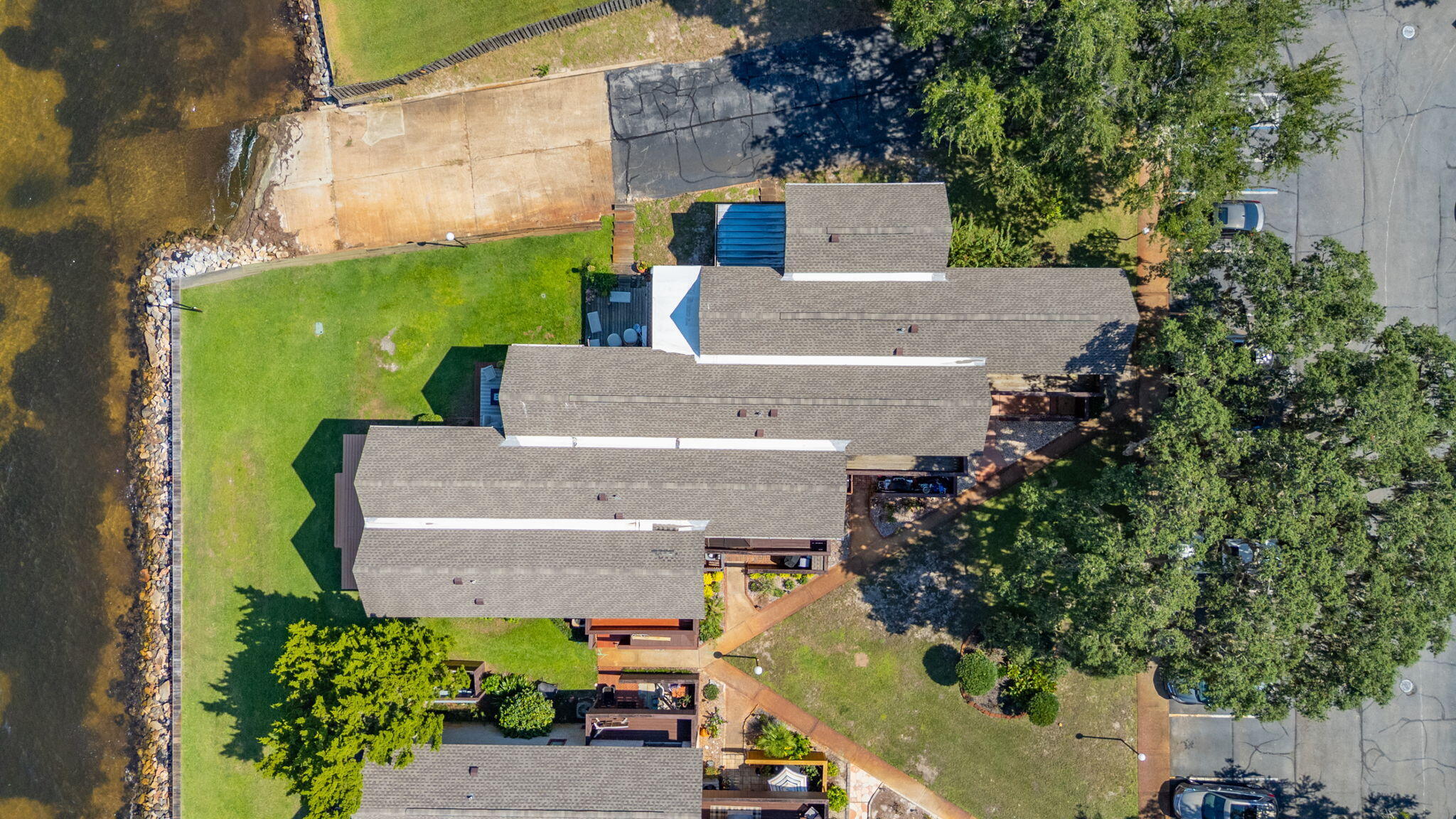MOSSEY COVE T/H - Residential