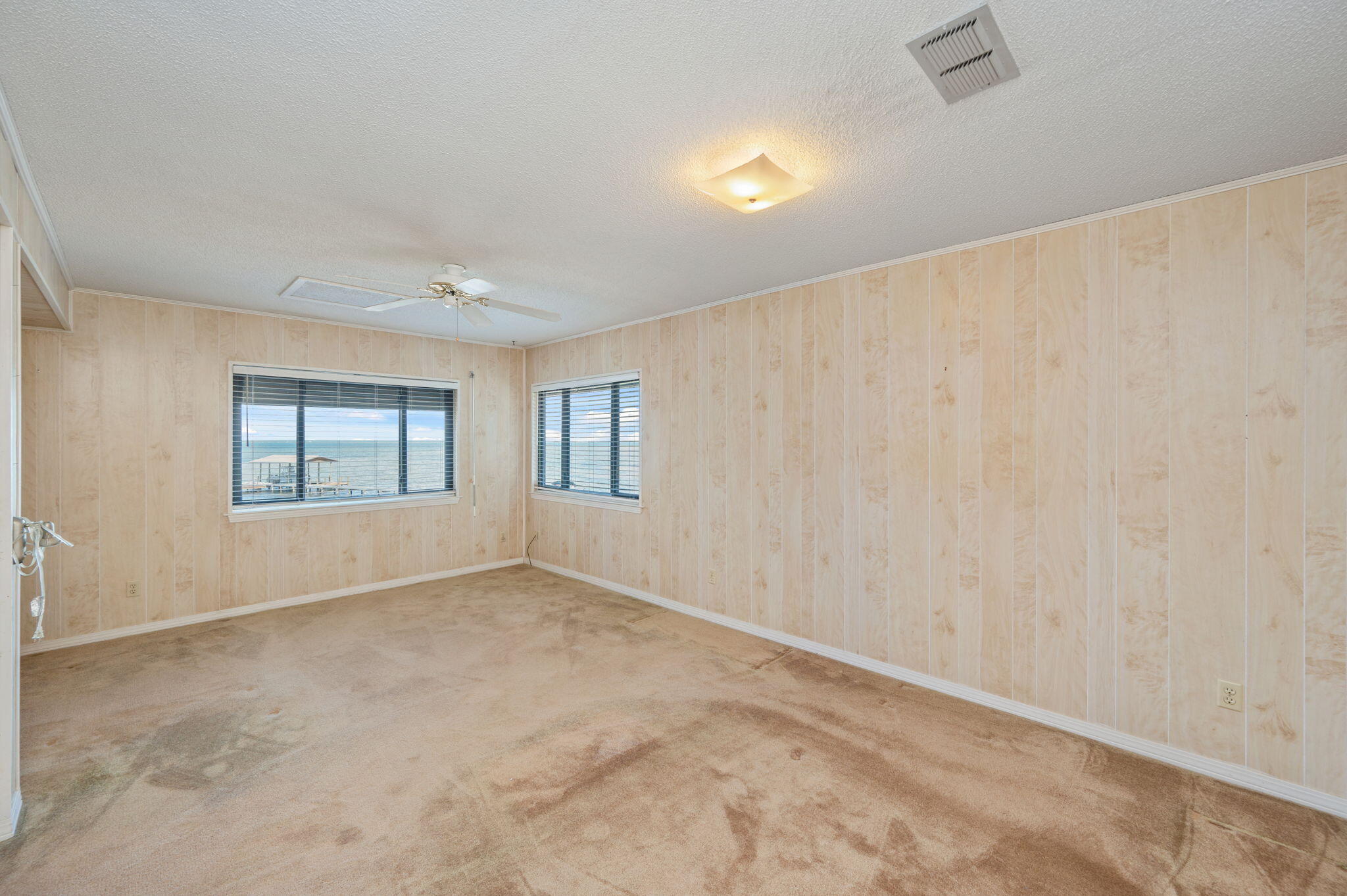 MOSSEY COVE T/H - Residential