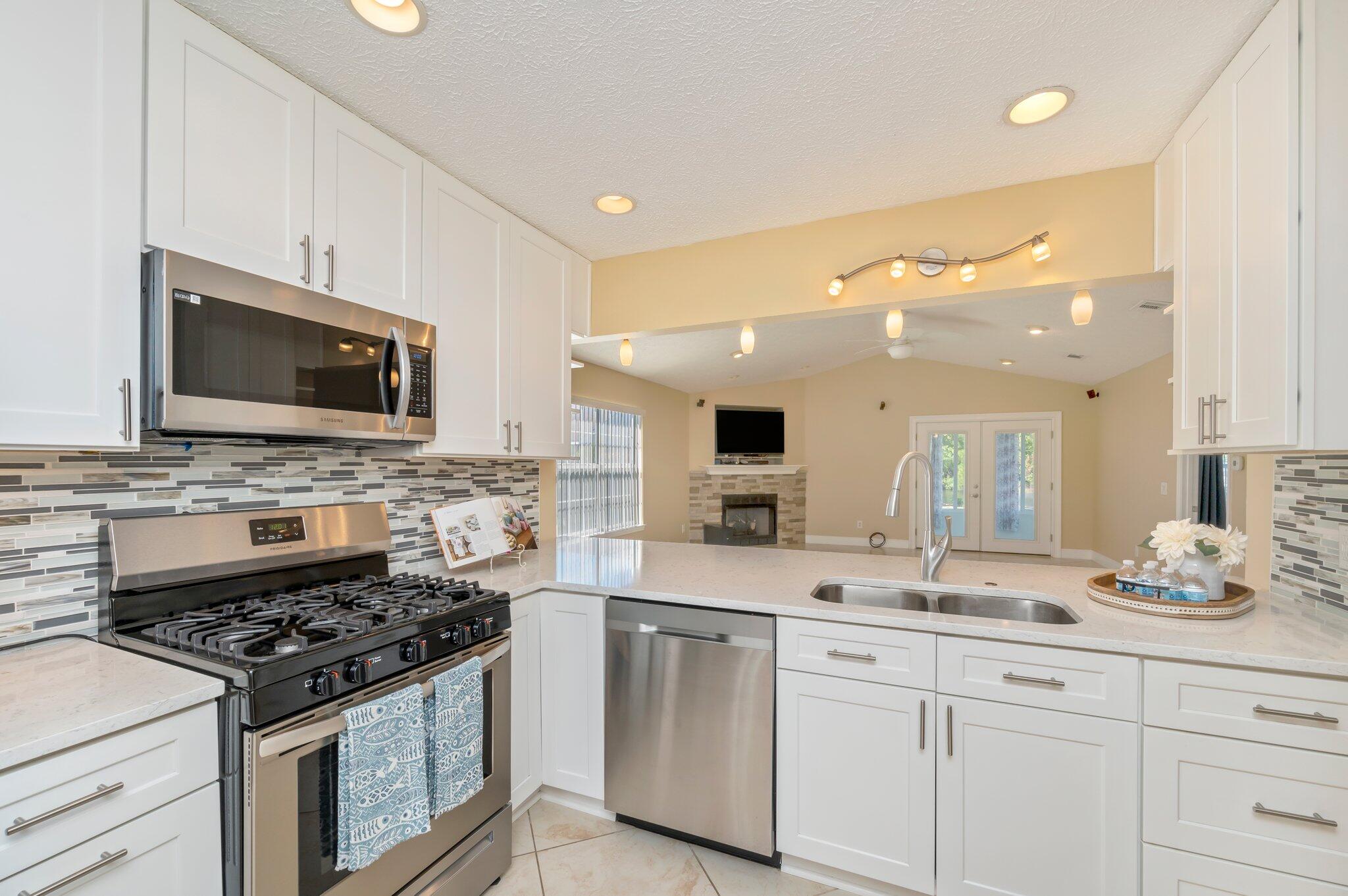 BAYSIDE PH 1 - Residential