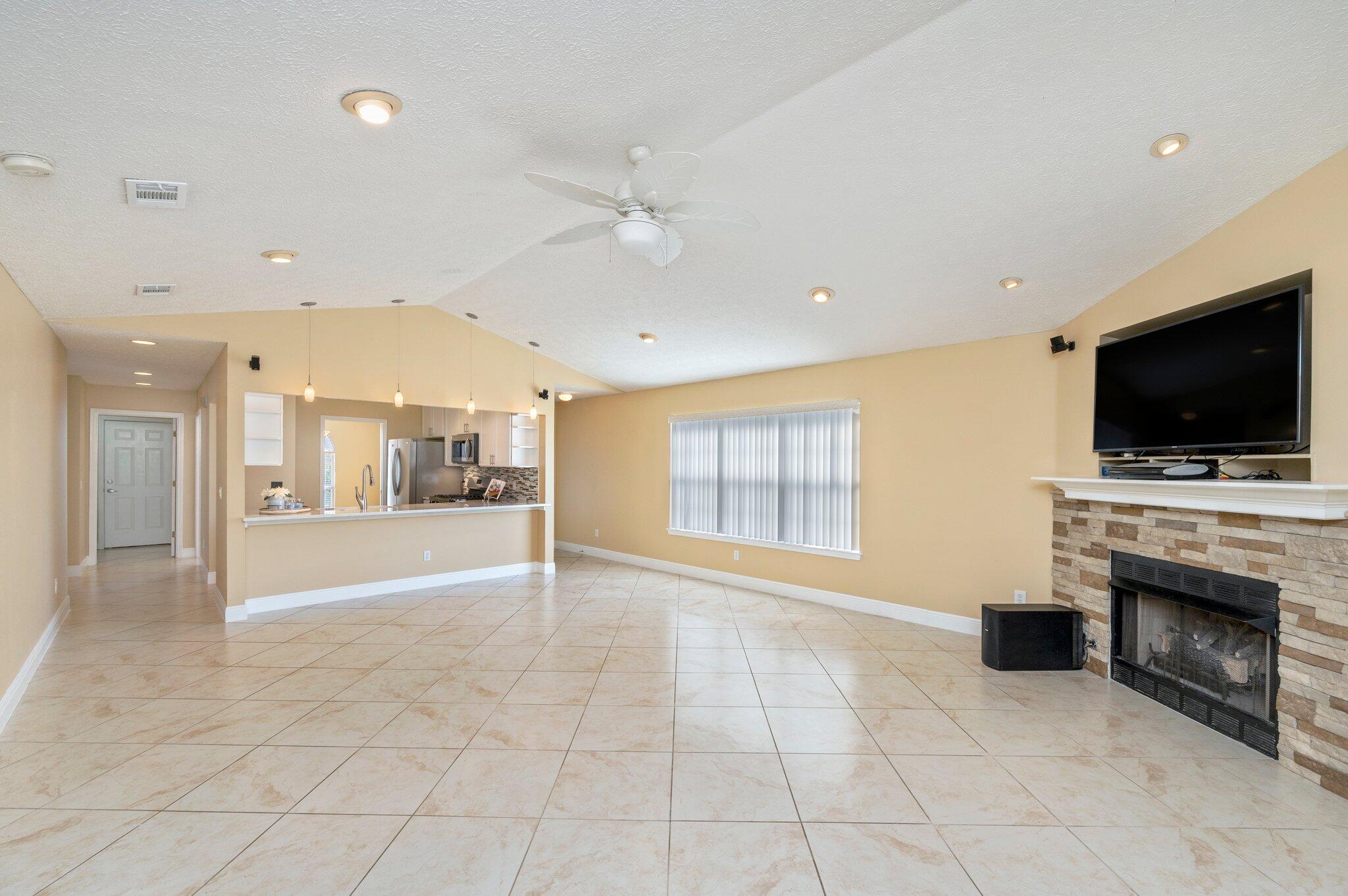 BAYSIDE PH 1 - Residential