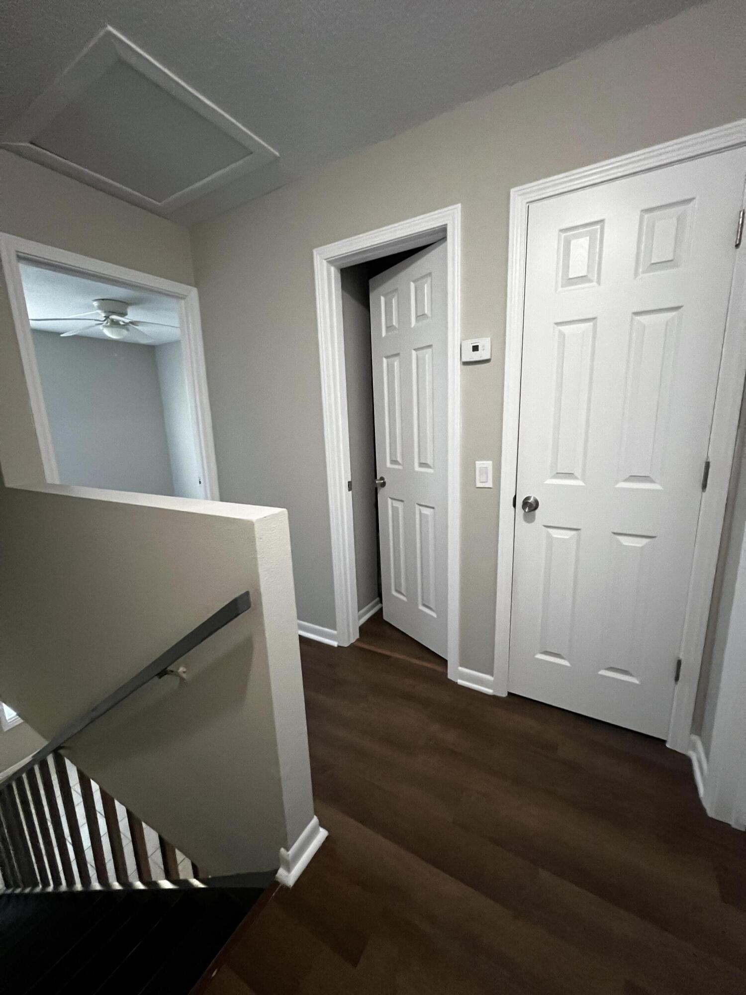 HAMPTONS TOWNHOMES THE - Residential Lease