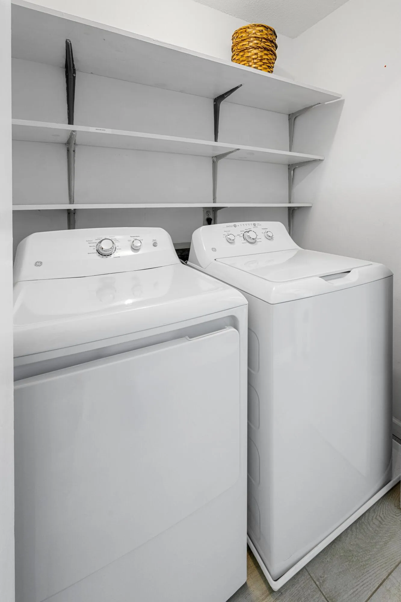 Navarre, Florida 32566, United States, 3 Bedrooms Bedrooms, ,2 BathroomsBathrooms,Residential,Active,157234