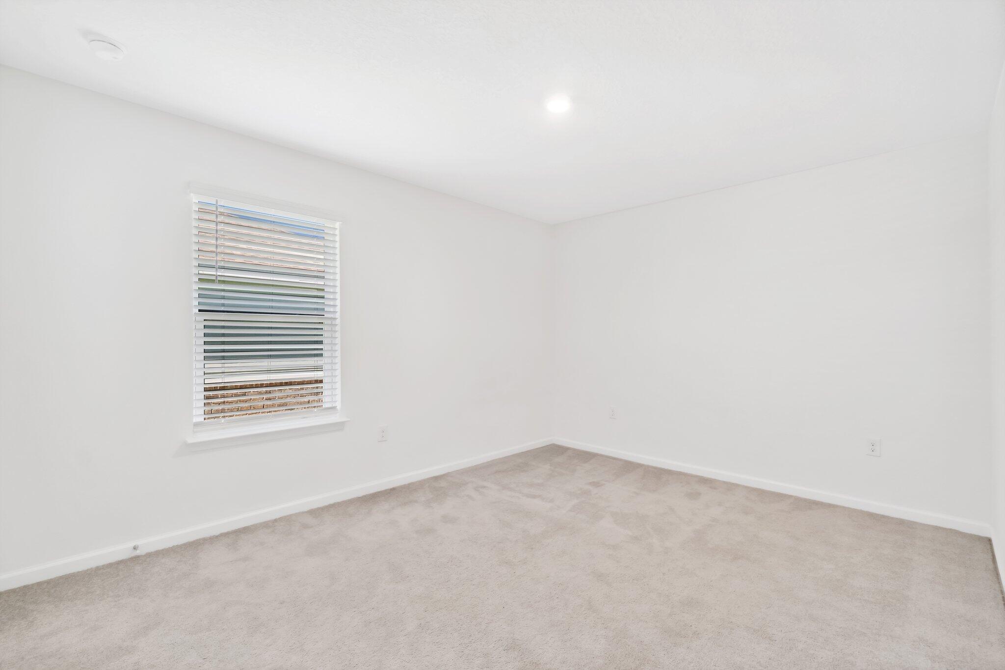 RIVERWALK PH I - Residential Lease