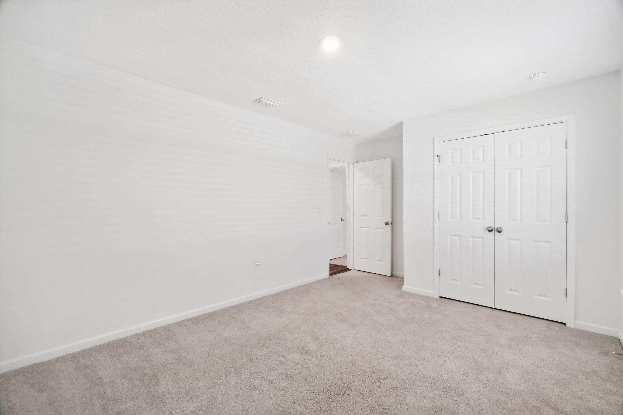 RIVERWALK PH I - Residential Lease