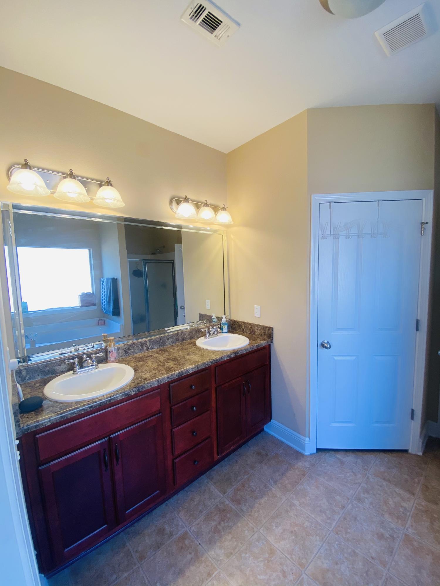 ROLLING RIDGE S/D - Residential