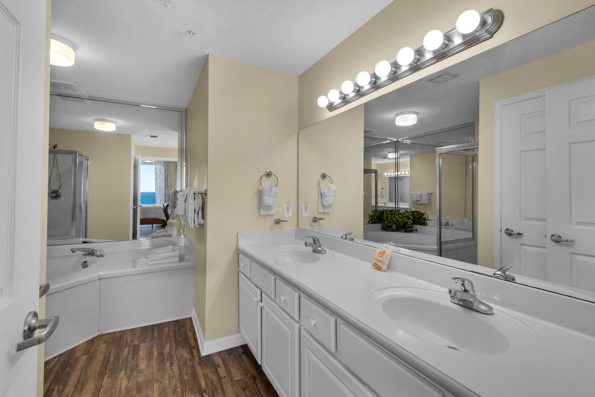 The Inn at Summerwinds - Residential