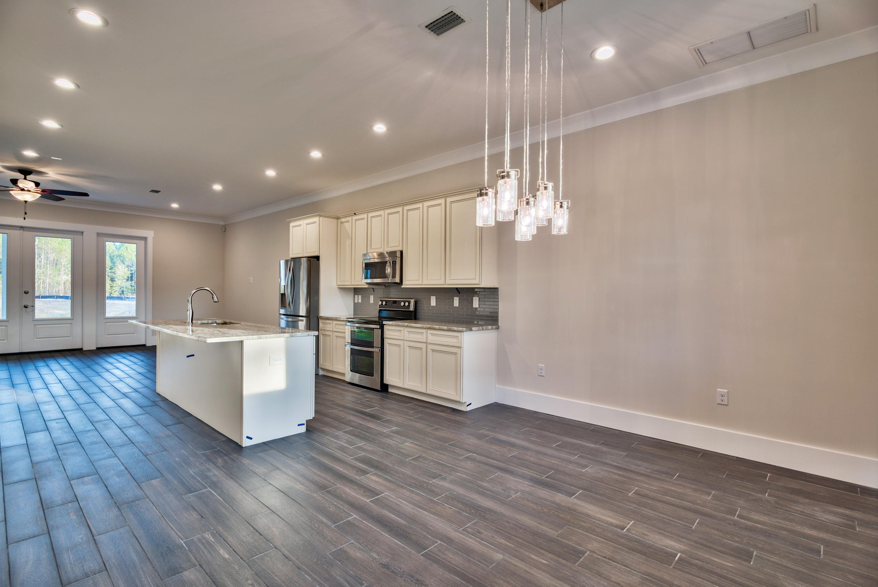 HAMMOCK BAY - Residential