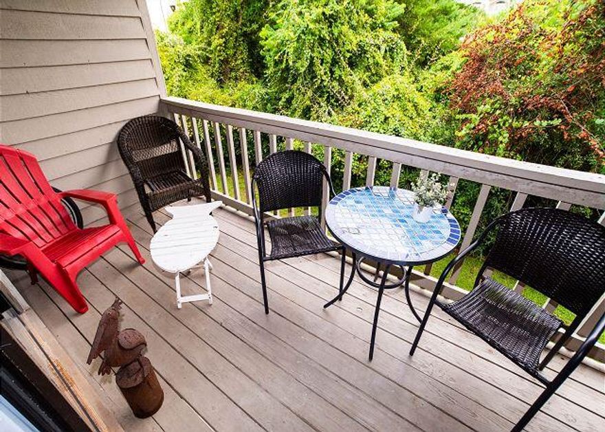 ***CASSINE GARDENS*** A GREAT BUY IN A GREAT LOCATION! THIS VACATION TOWNHOME IS AT THE FRONT OF THE COMPLEX...JUST A QUICK WALK TO THE BEACH. CASSINE GARDENS, IN THE HEART OF SEAGROVE BEACH CONTAINS SO MANY AMENITIES FOR FAMILIES AND RENTALS: 2 SWIMMING POOLS, NATURE AREA, 2 TENNIS COURTS, BASKETBALL COURT, 2 DEEDED BEACH ACCESSES, LAKE, PICNIC AREA, A COMMUNITY WALKING/FITNESS TRAIL AND DIRECT ACCESS TO THE TIMPOOCHEE (30A BIKEPATH) TRAIL AS WELL AS MILES OF HIKING & BIKING TRAILS IN THE ADJACENT STATE FOREST. EASY WALKING DISTANCE TO SEVERAL SHOPS AND RESTAURANTS AS WELL AS CONVENIENT ACCESS TO THE COMMUNITY POOL, LAKE, MAILBOX AND TENNIS COURTS MAKE THIS COZY BEACH BUNGALOW VERY DESIRABLE!