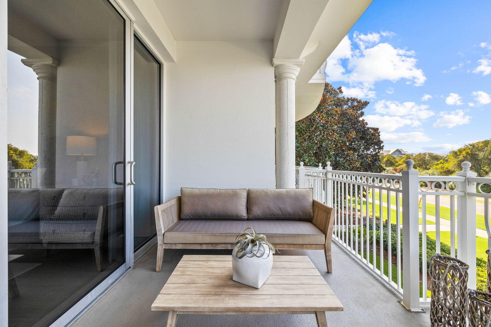 ALEXANDER AT PALM COURT - Residential