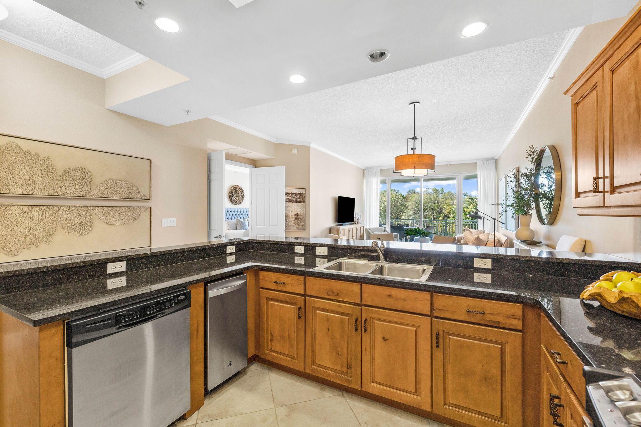 ALEXANDER AT PALM COURT - Residential