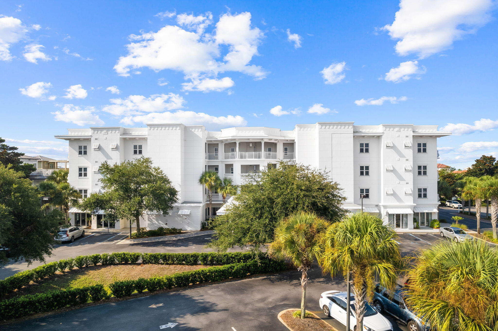 ALEXANDER AT PALM COURT - Residential