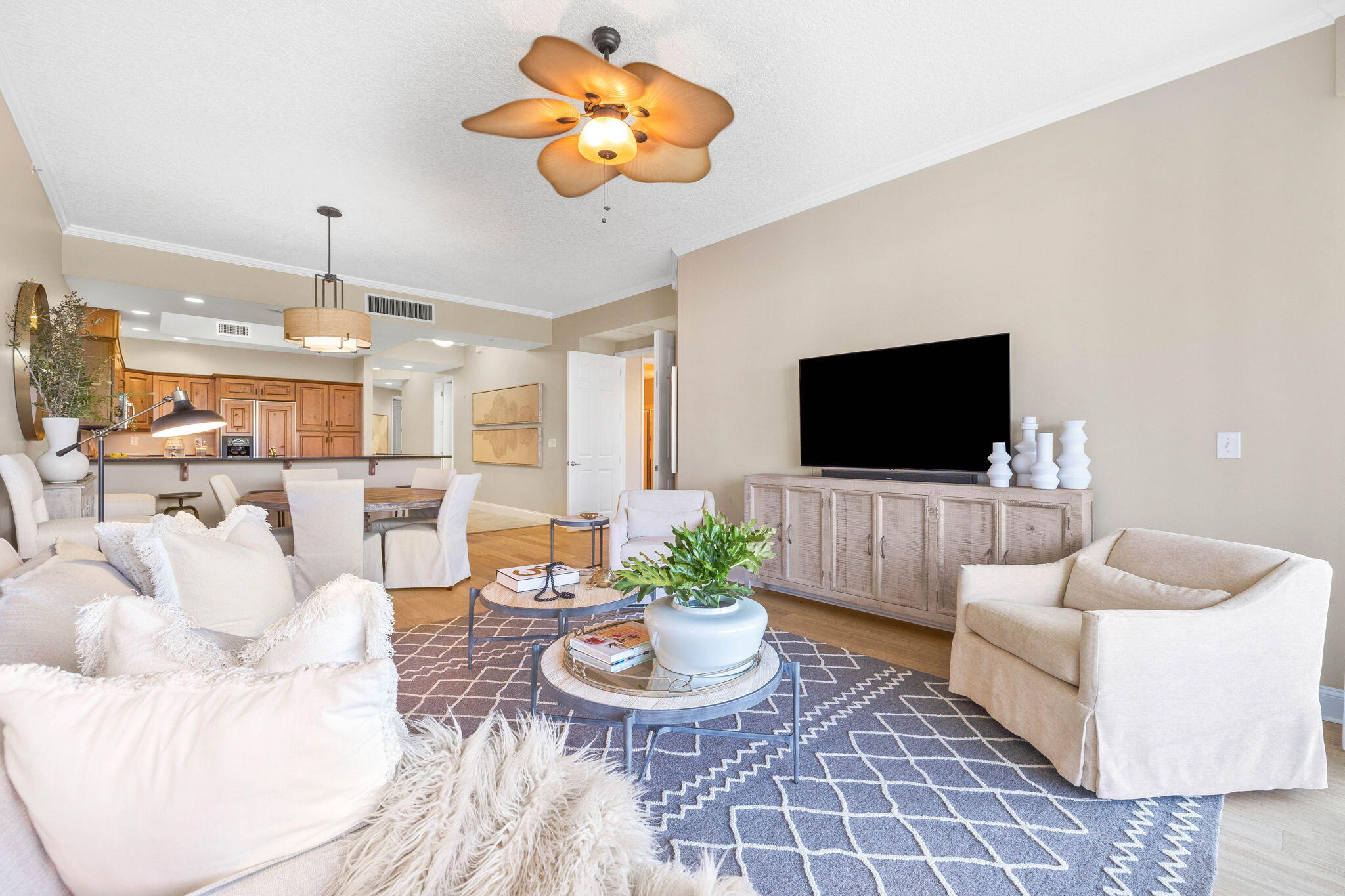 ALEXANDER AT PALM COURT - Residential