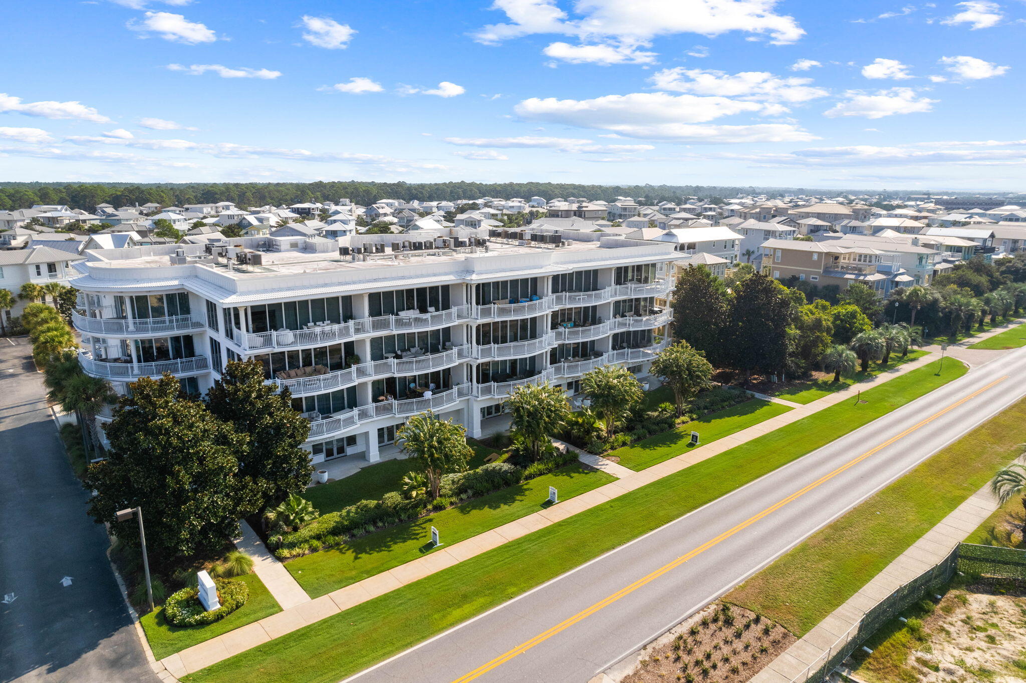 ALEXANDER AT PALM COURT - Residential