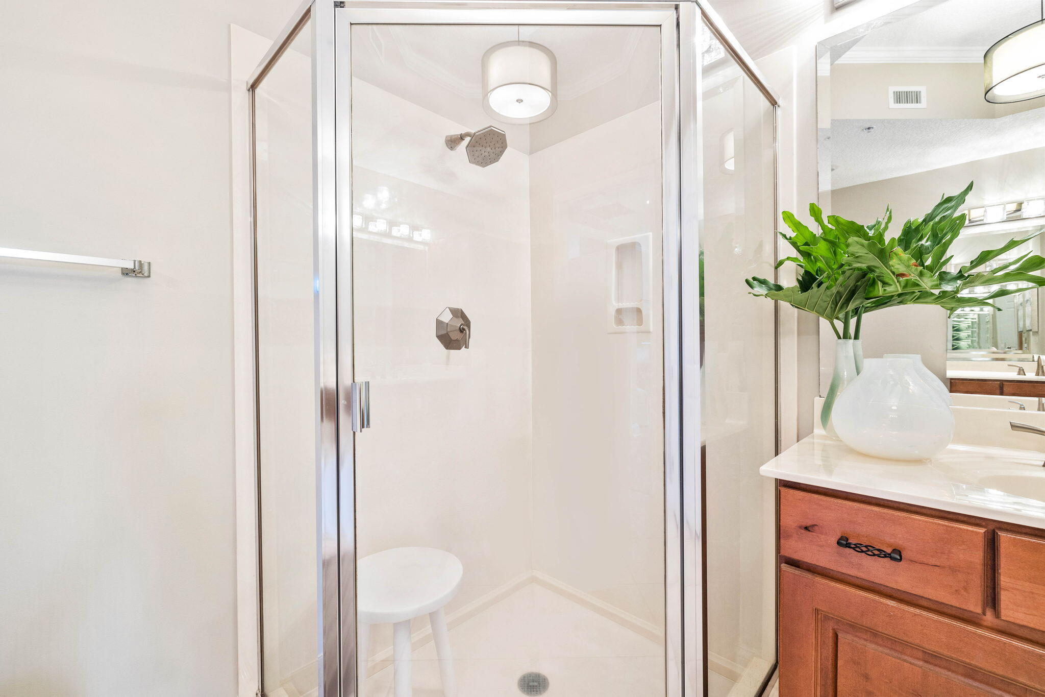 ALEXANDER AT PALM COURT - Residential