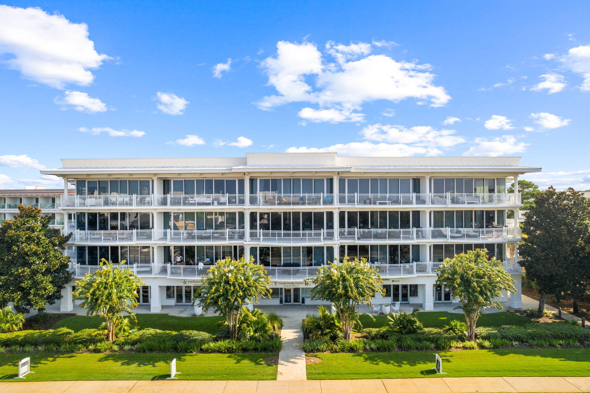 ALEXANDER AT PALM COURT - Residential