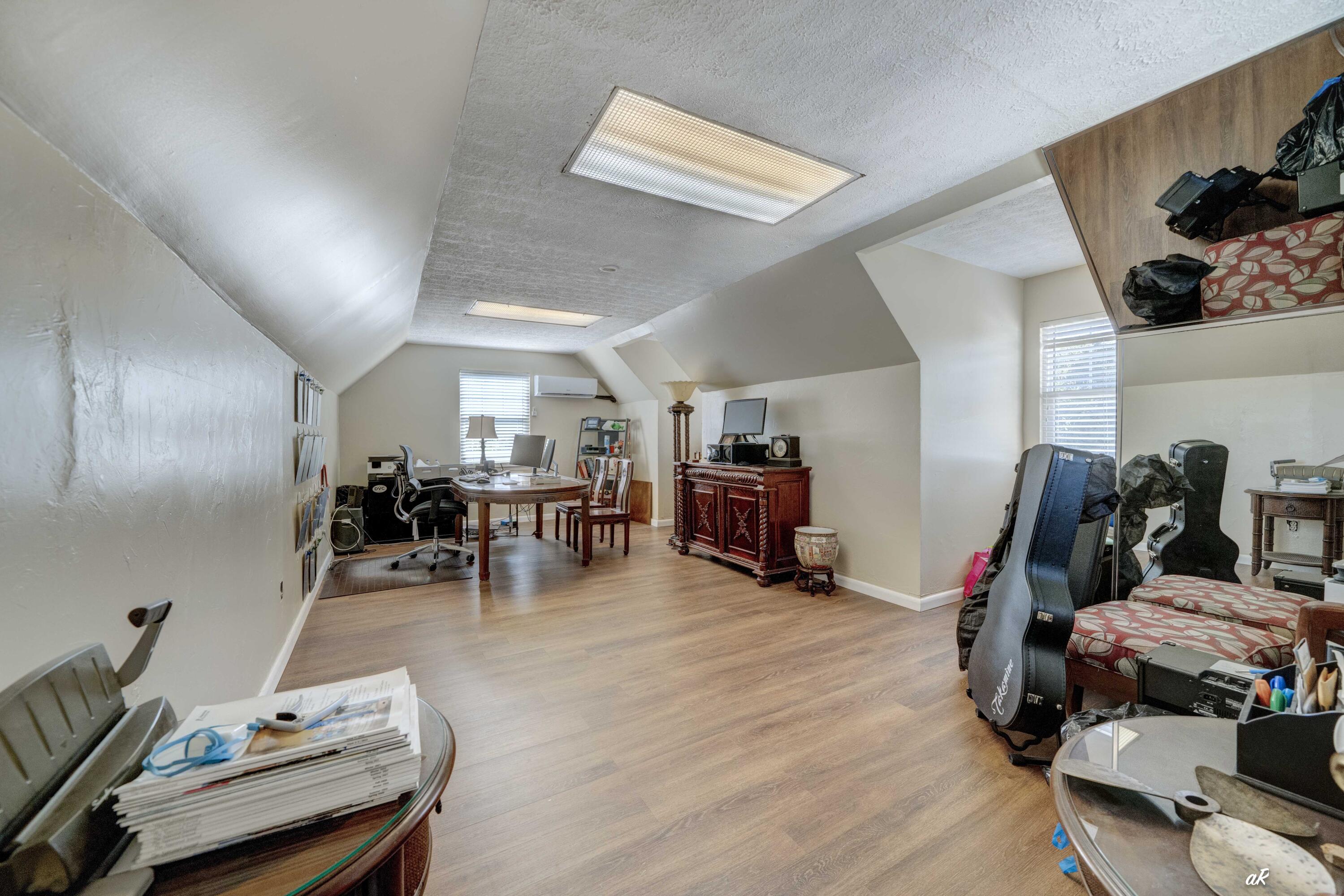 KINGS POINT UNIT 5 - Residential