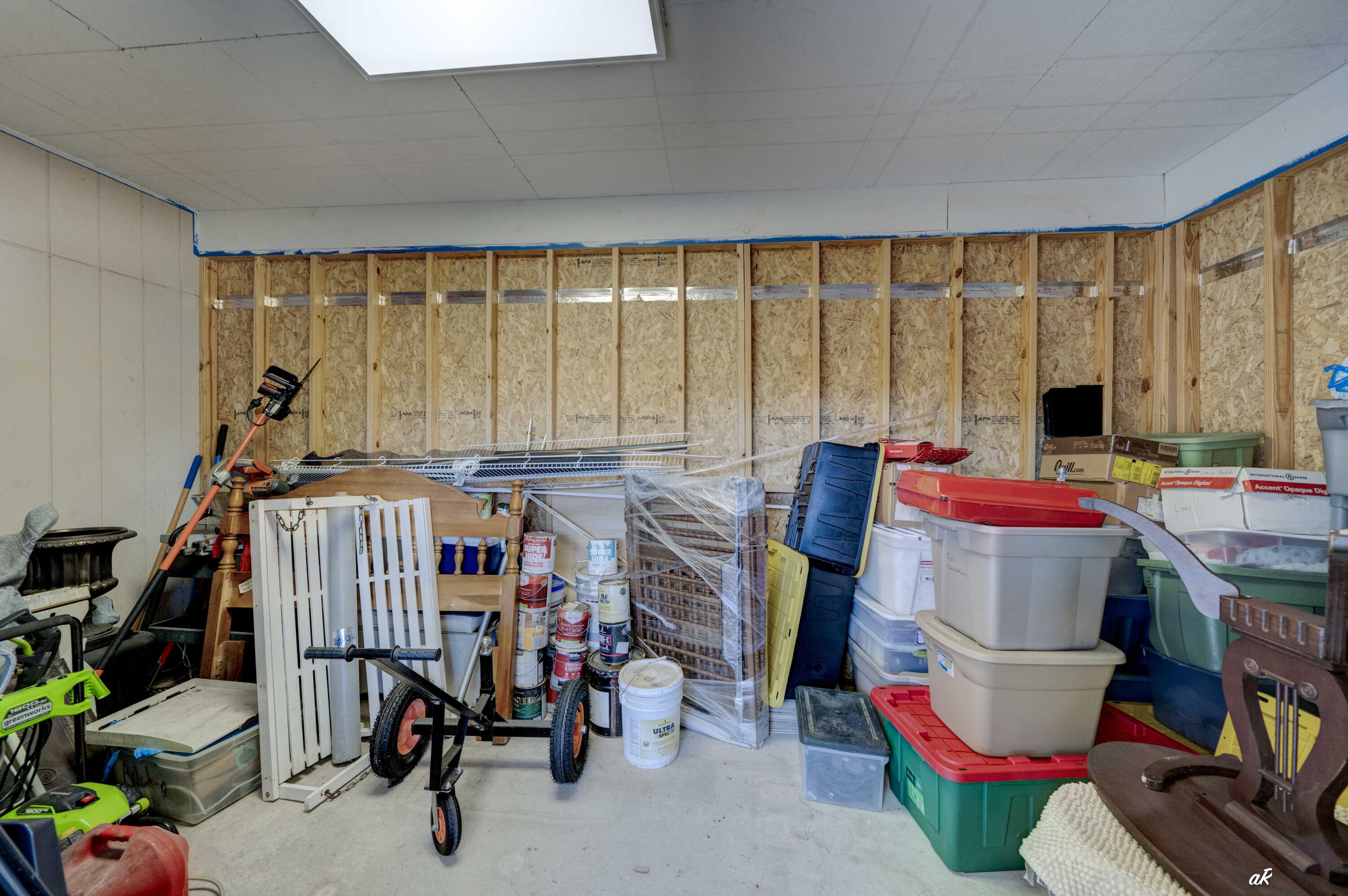 KINGS POINT UNIT 5 - Residential