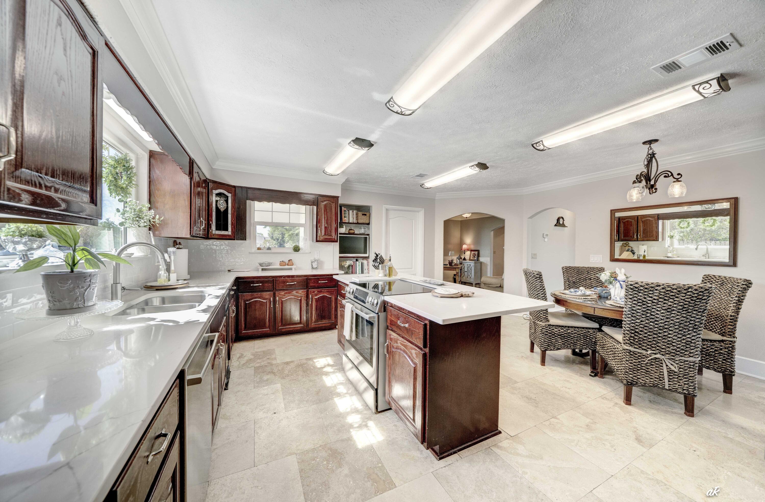 KINGS POINT UNIT 5 - Residential