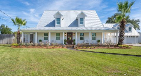 Photo of 2830 Longleaf Road Rd, Panama City, FL 32405 (MLS # 988510) Photo of 2830 Longleaf Road Rd, Panama City, FL 32405 (MLS # 988510)