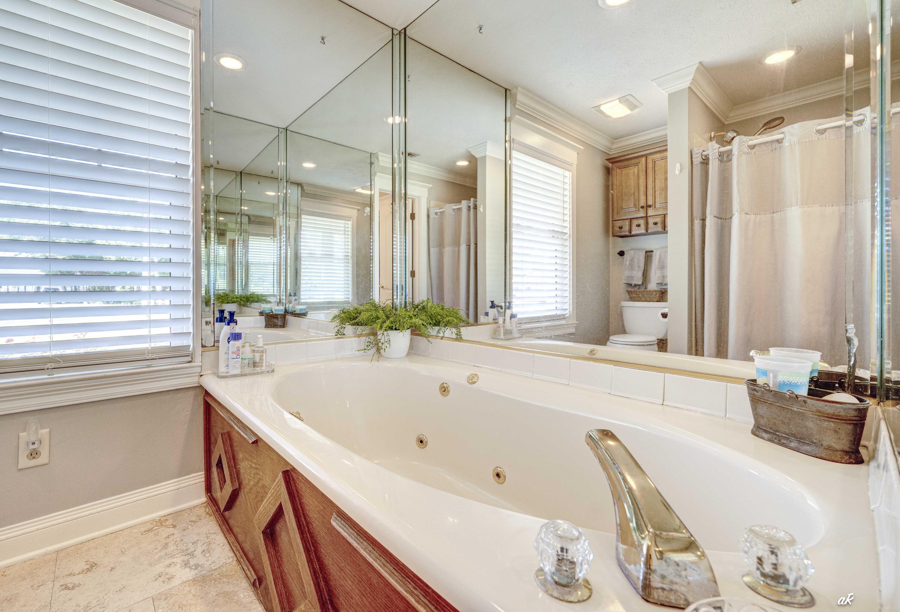 KINGS POINT UNIT 5 - Residential